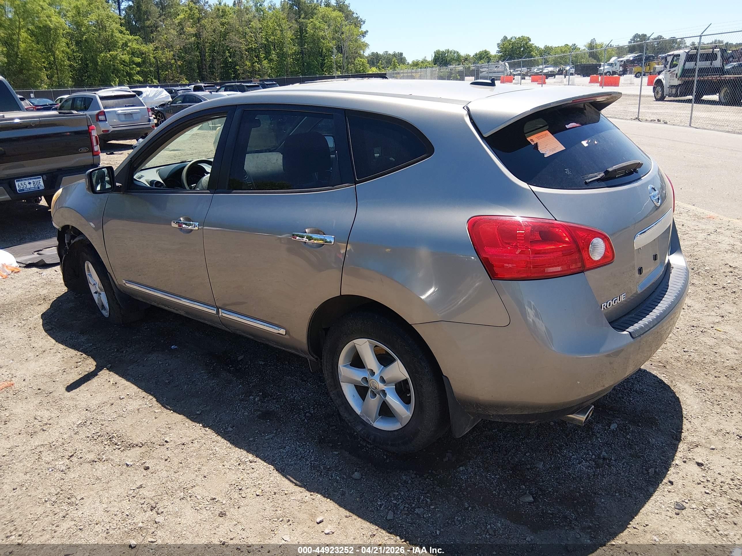 2013 Nissan Rogue S Серый vin: JN8AS5MTXDW001535