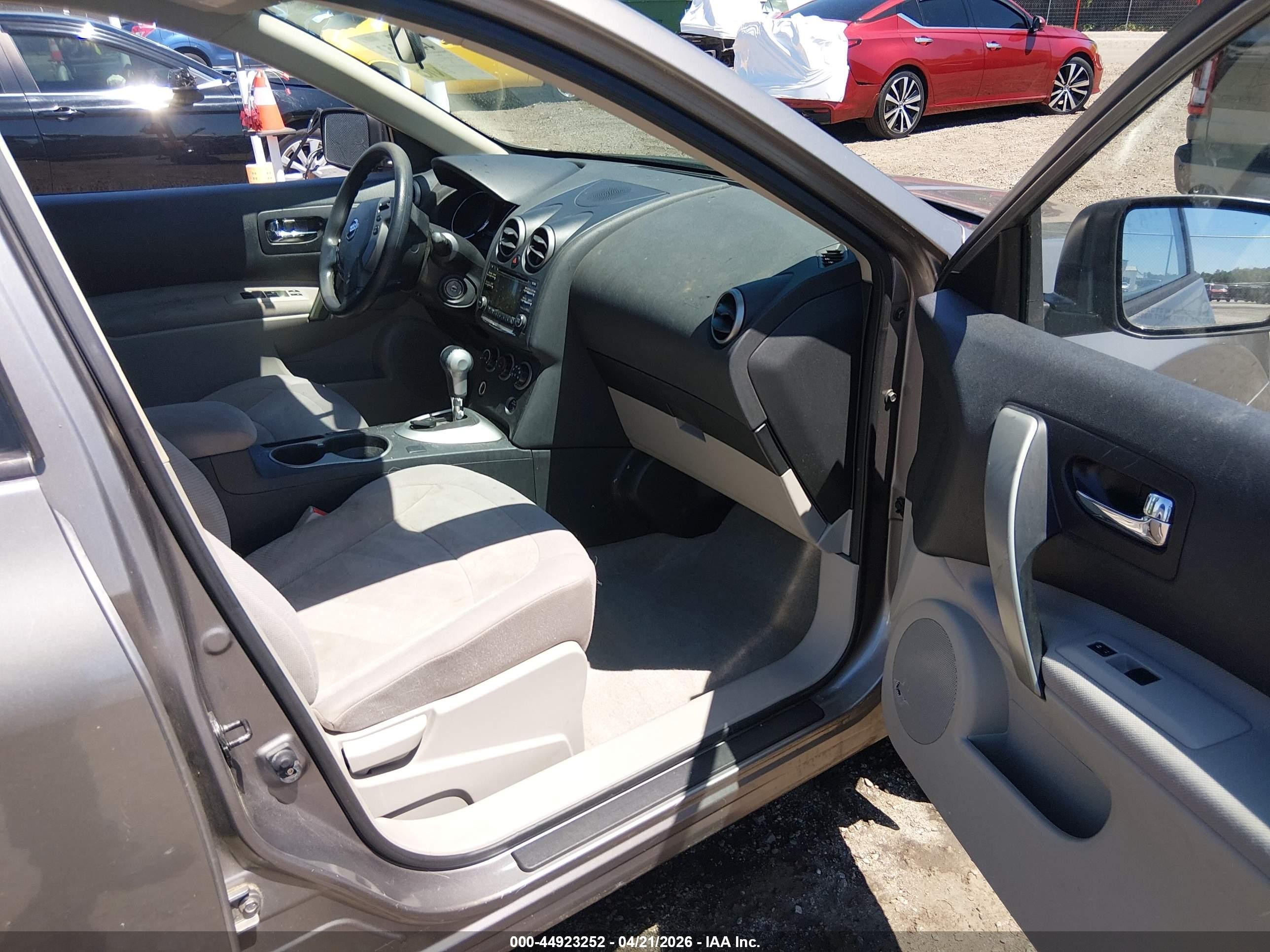 2013 Nissan Rogue S Серый vin: JN8AS5MTXDW001535