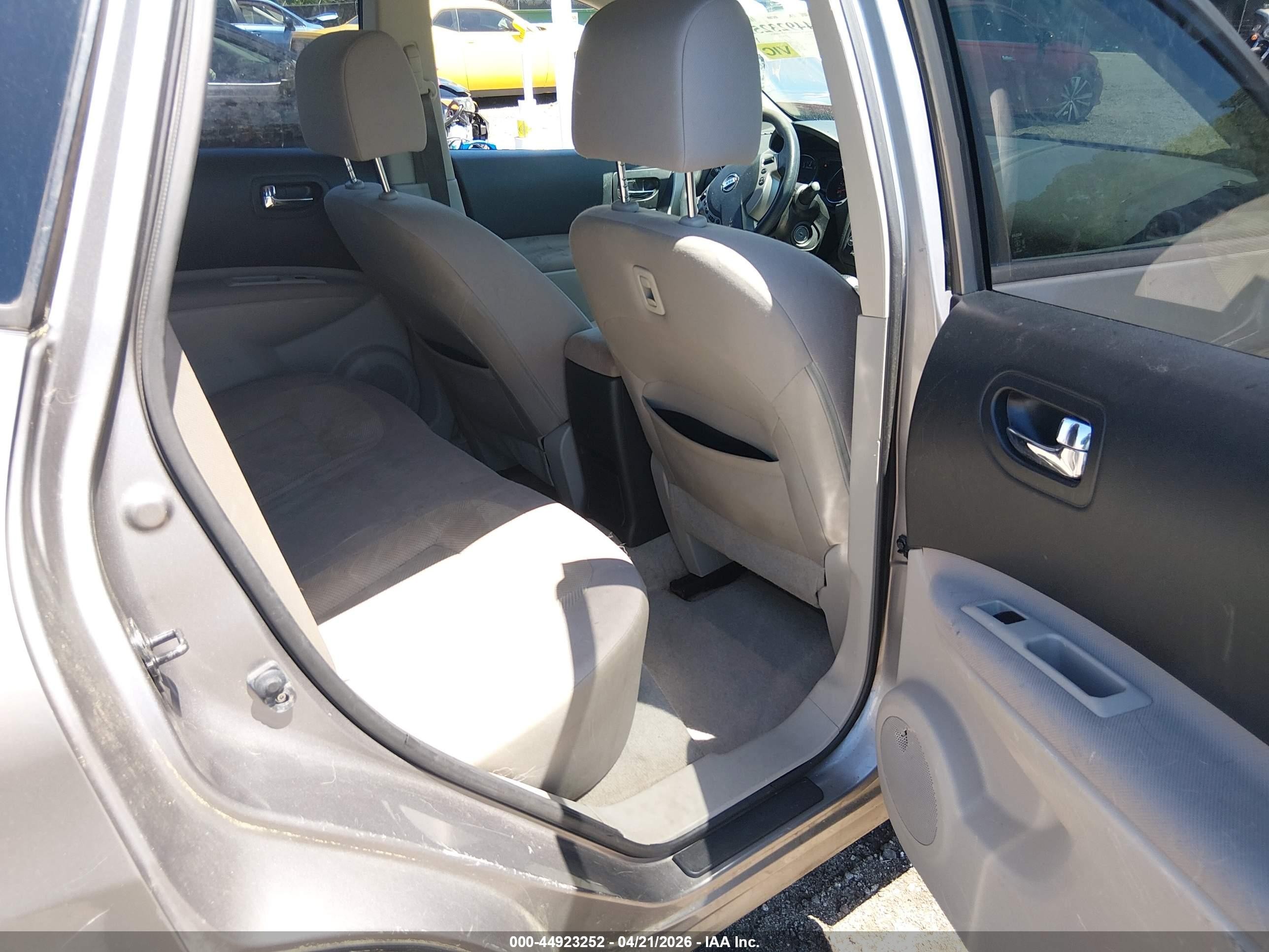 2013 Nissan Rogue S Серый vin: JN8AS5MTXDW001535