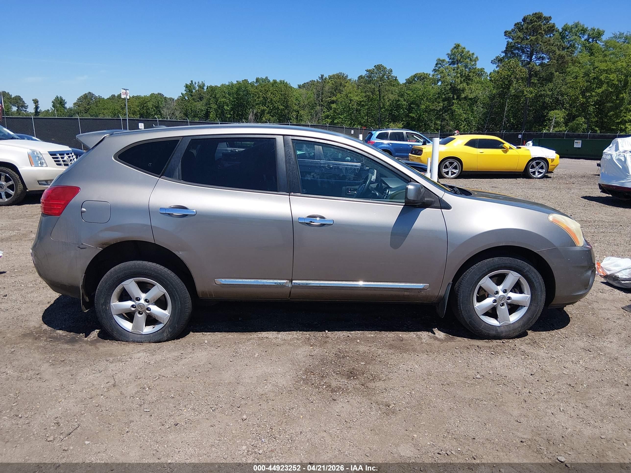 2013 Nissan Rogue S Серый vin: JN8AS5MTXDW001535