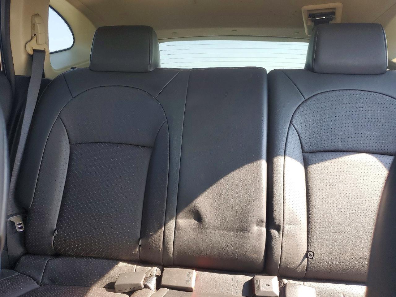 2013 Nissan Rogue S Silver vin: JN8AS5MTXDW002233