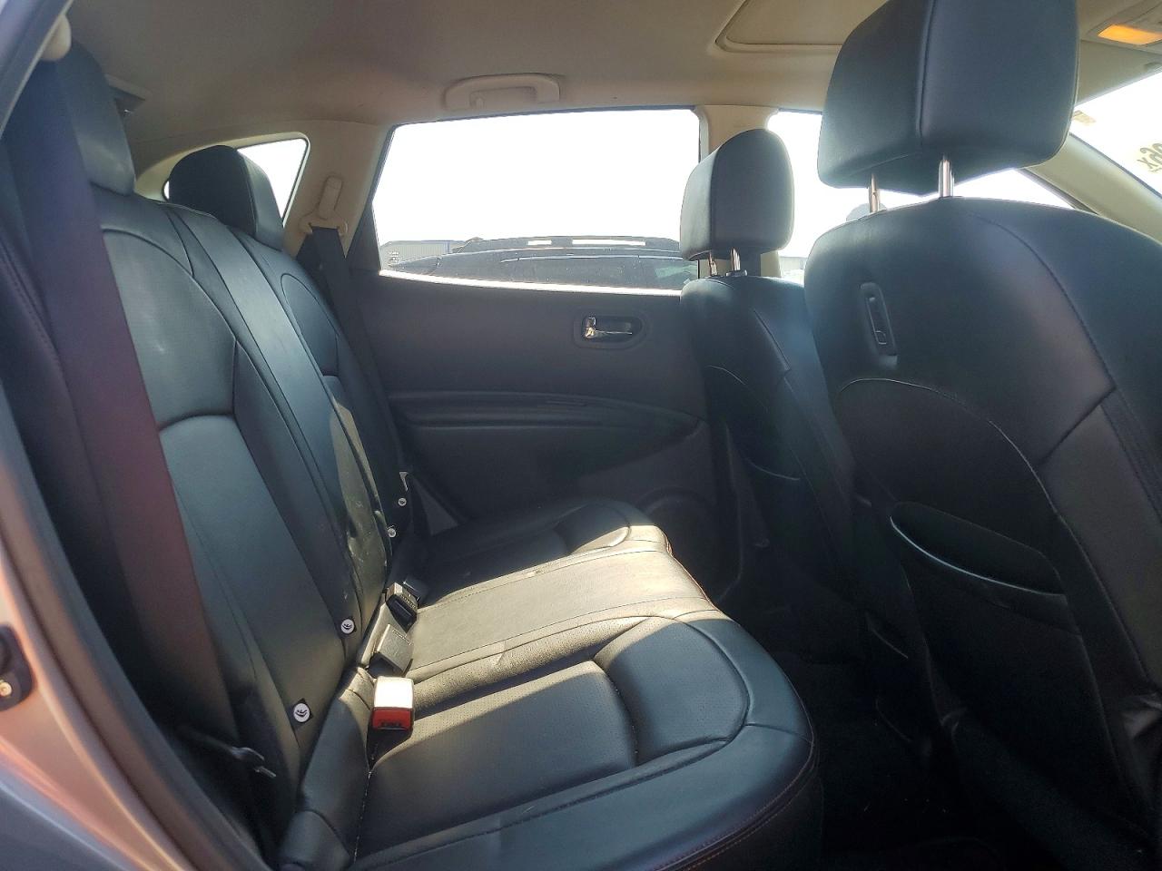 2013 Nissan Rogue S Silver vin: JN8AS5MTXDW002233