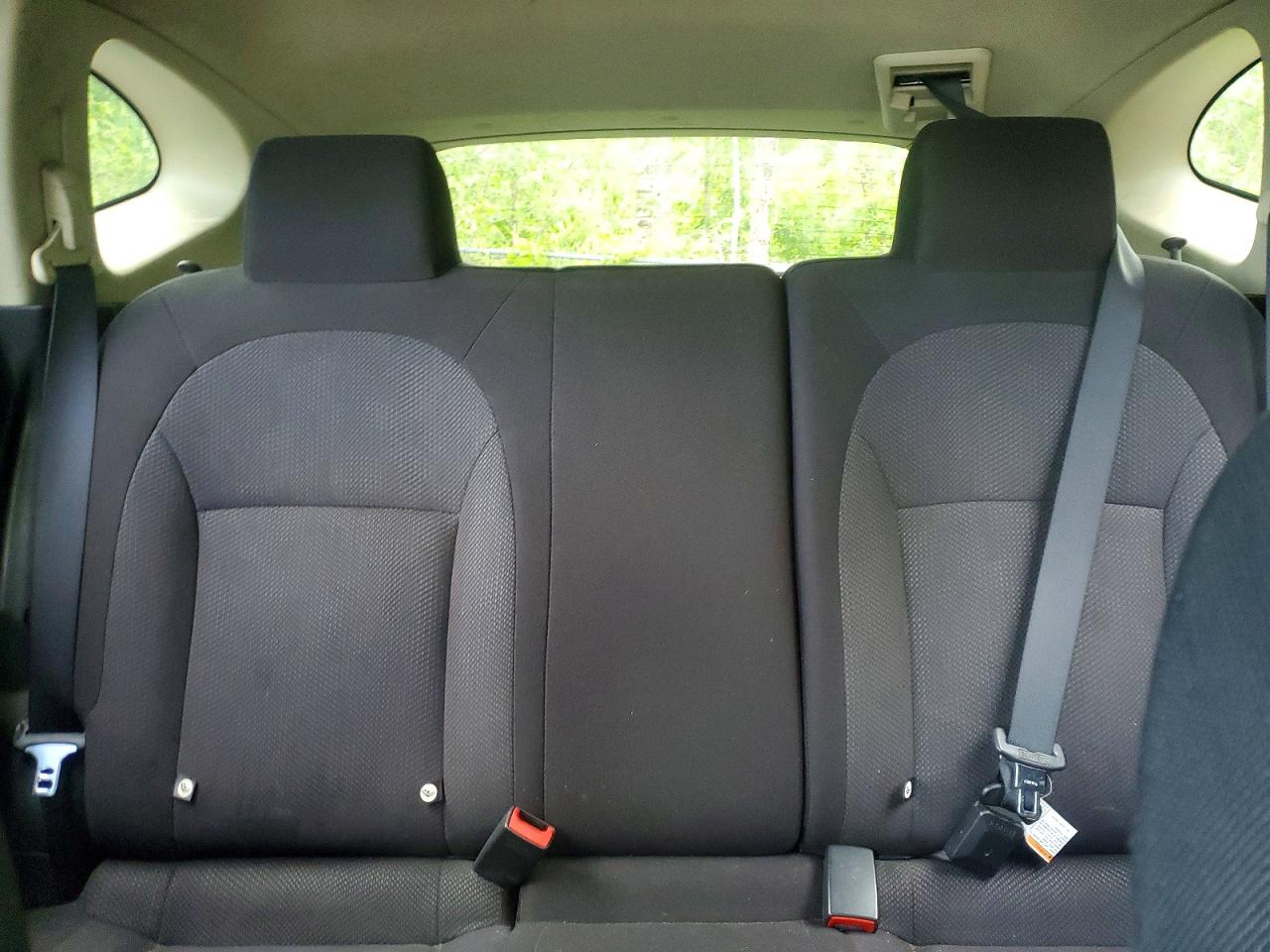 2013 Nissan Rouge Silver vin: JN8AS5MTXDW007982