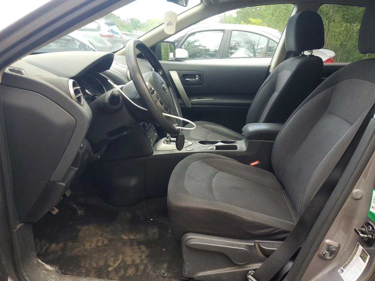 2013 Nissan Rouge Silver vin: JN8AS5MTXDW007982