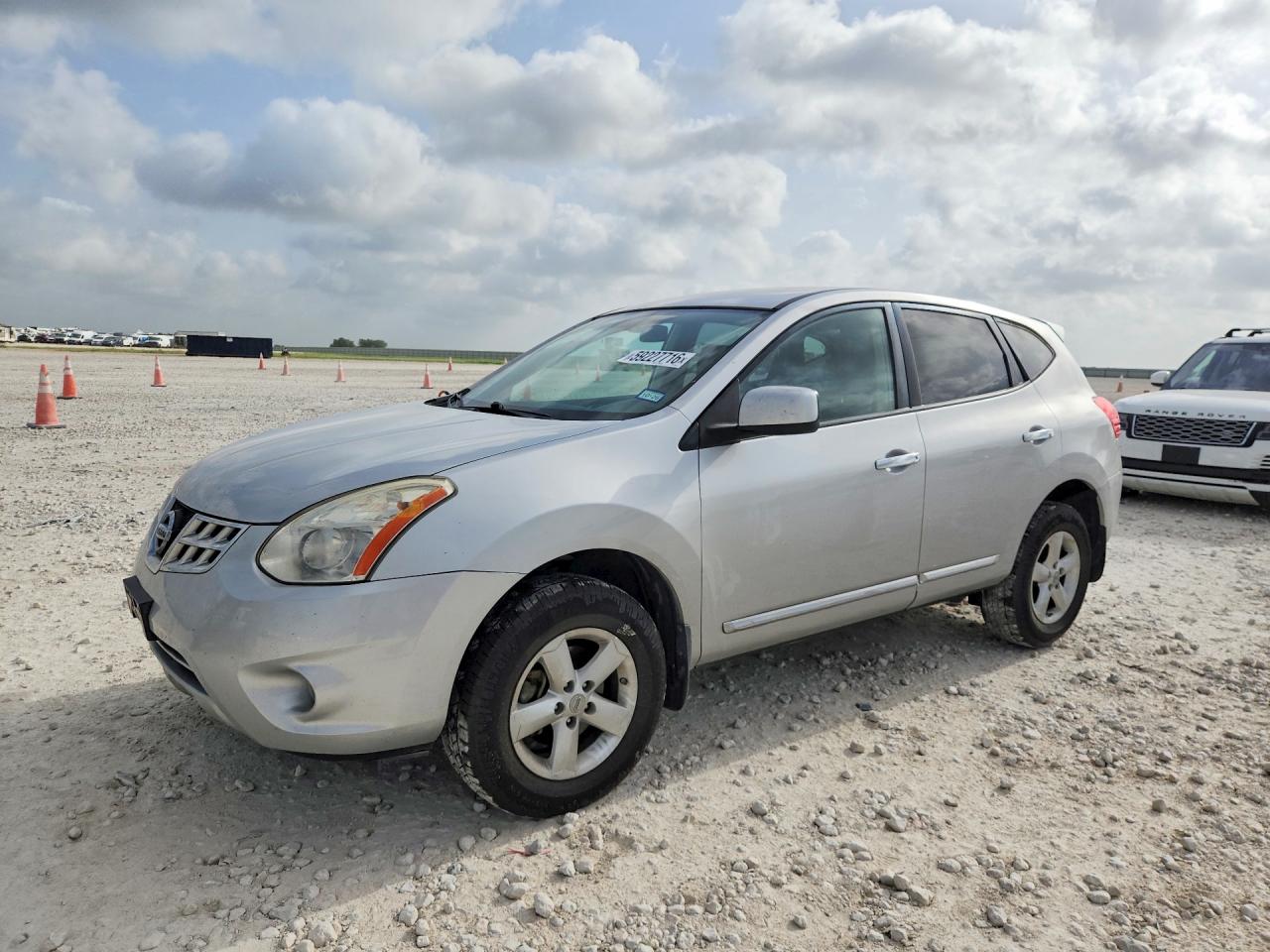 2013 Nissan Rogue S Silver vin: JN8AS5MTXDW038973