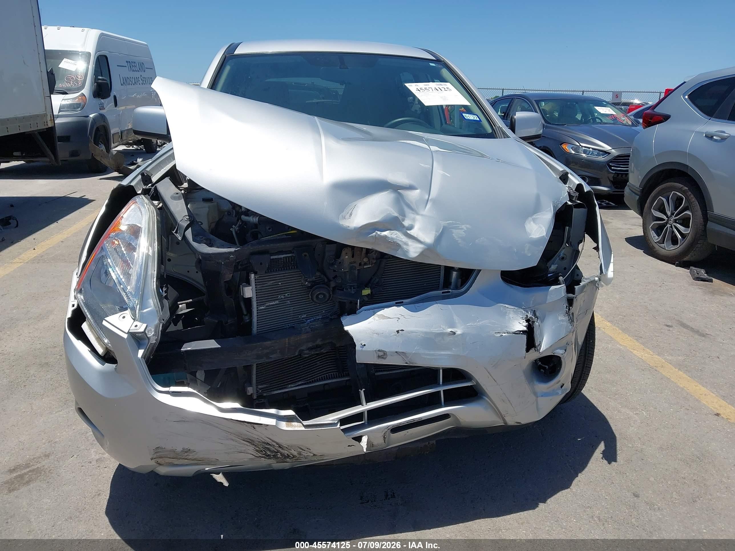 2013 Nissan Rogue S Silver vin: JN8AS5MTXDW041243