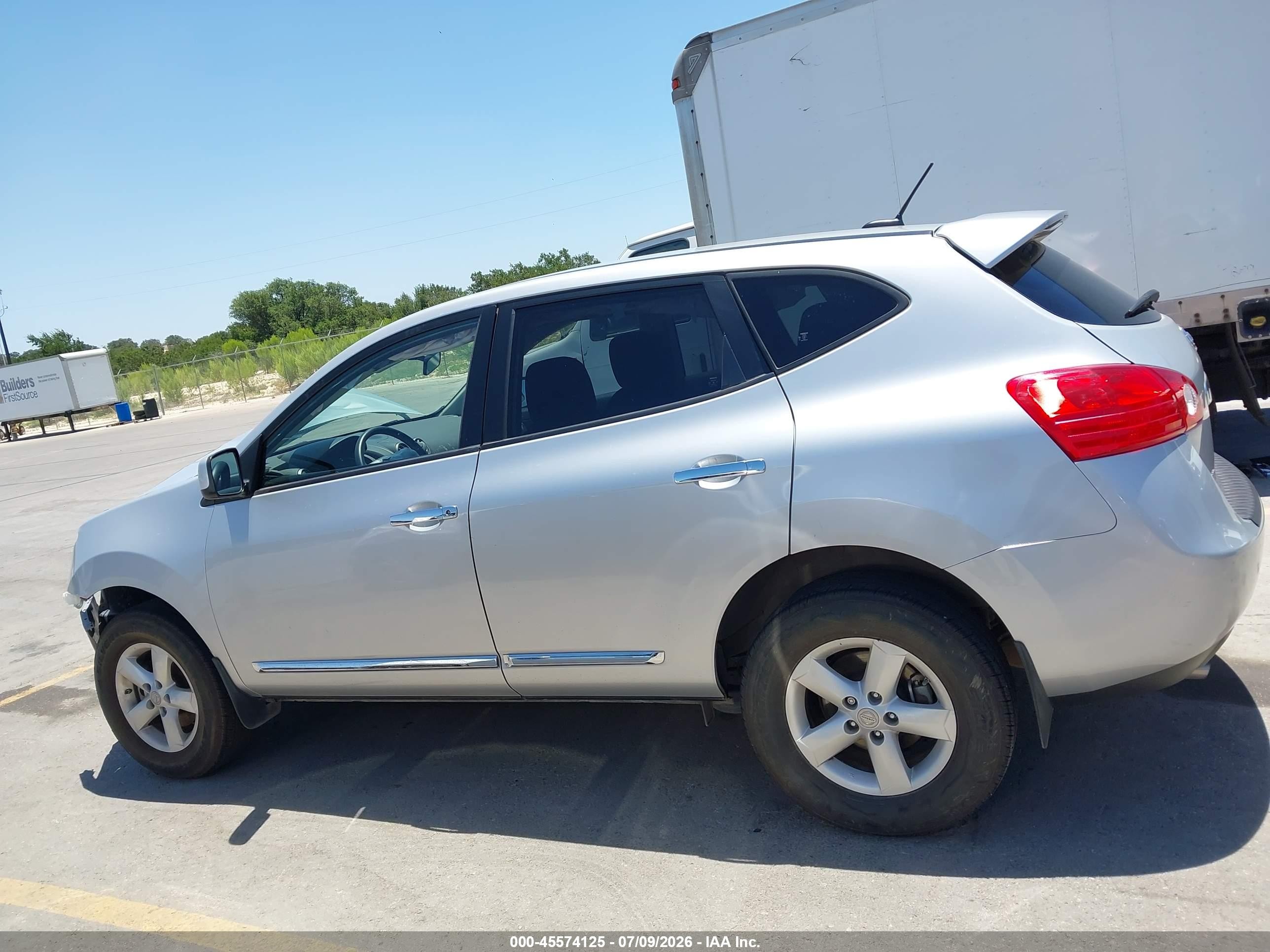 2013 Nissan Rogue S Silver vin: JN8AS5MTXDW041243