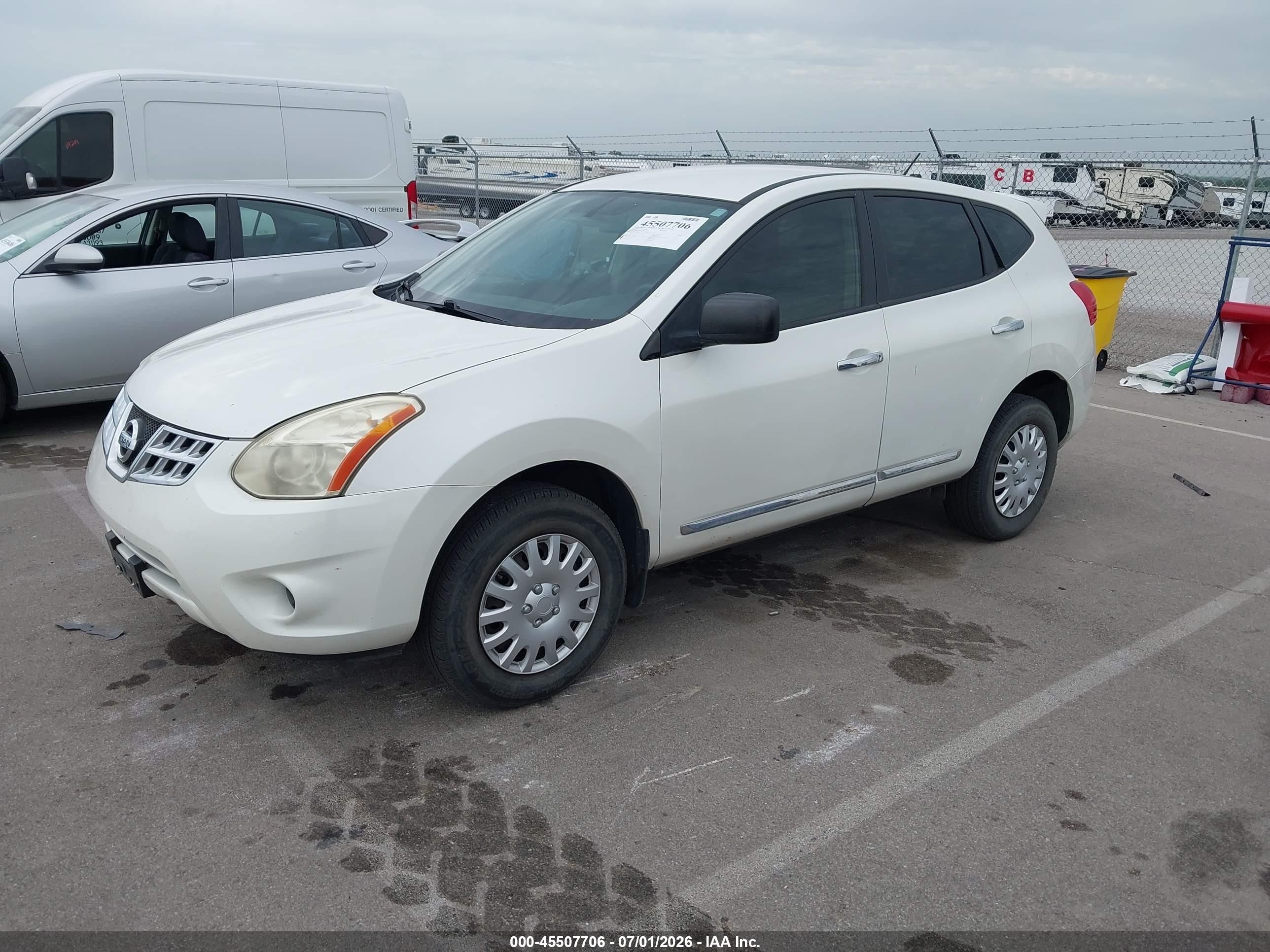 2013 Nissan Rogue S White vin: JN8AS5MTXDW042621