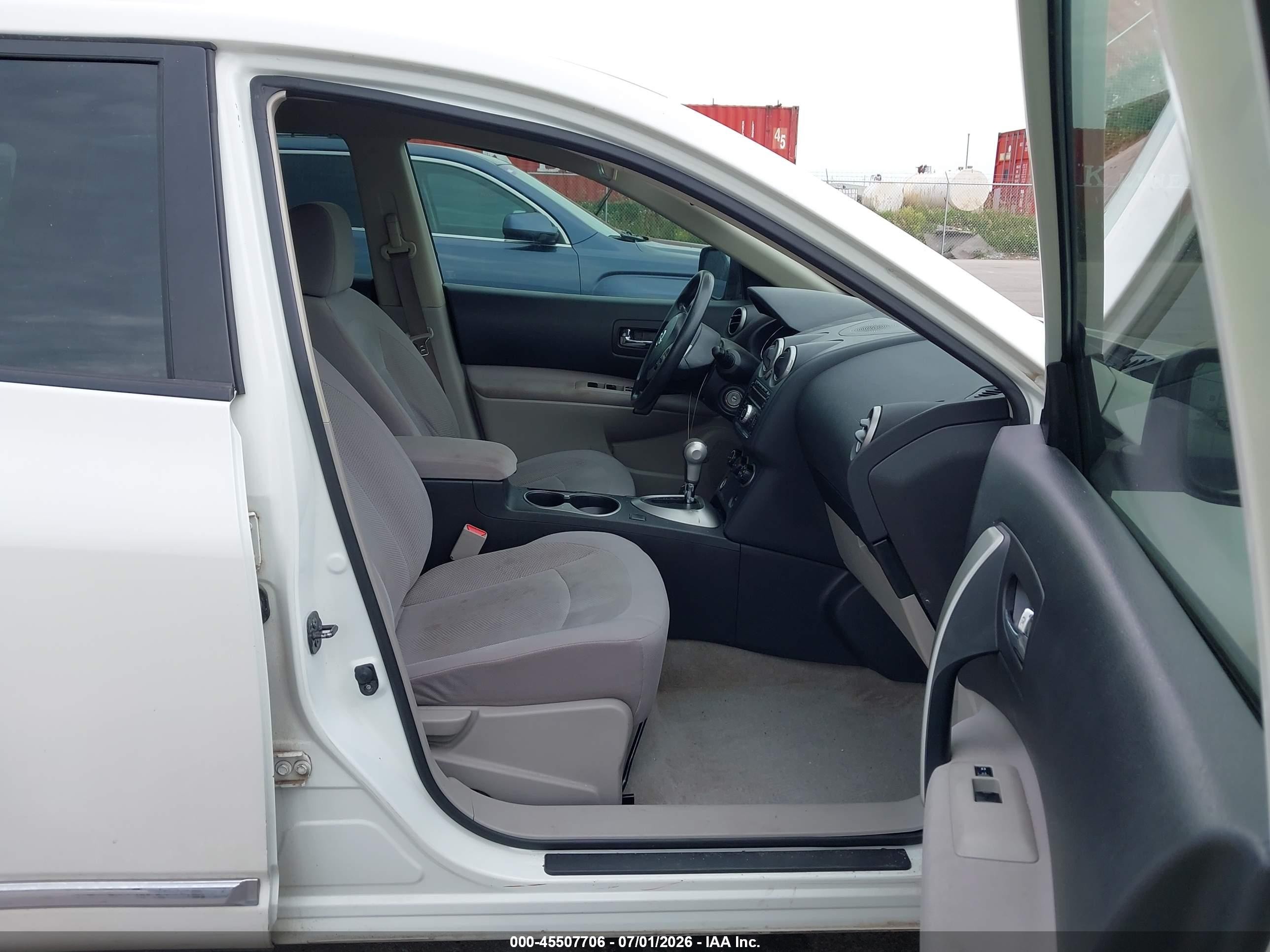 2013 Nissan Rogue S White vin: JN8AS5MTXDW042621