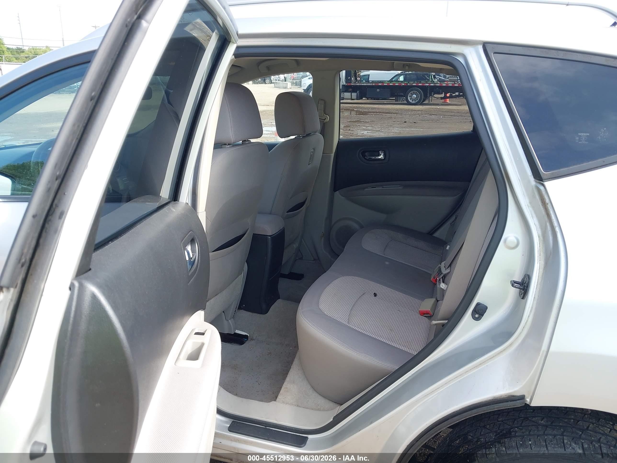 2013 Nissan Rogue Sv Silver vin: JN8AS5MTXDW502666