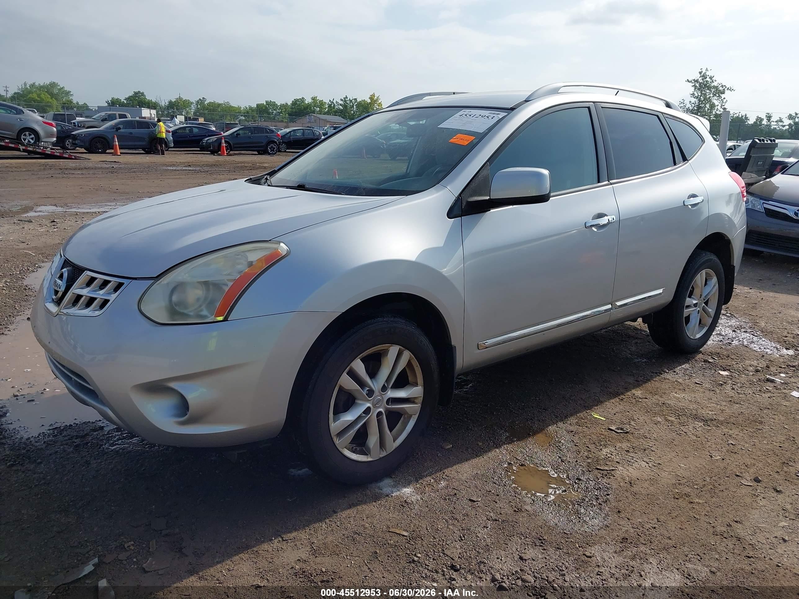 2013 Nissan Rogue Sv Silver vin: JN8AS5MTXDW502666
