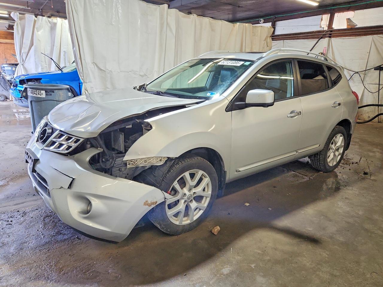 2013 Nissan Rogue S Серебряный vin: JN8AS5MTXDW509617