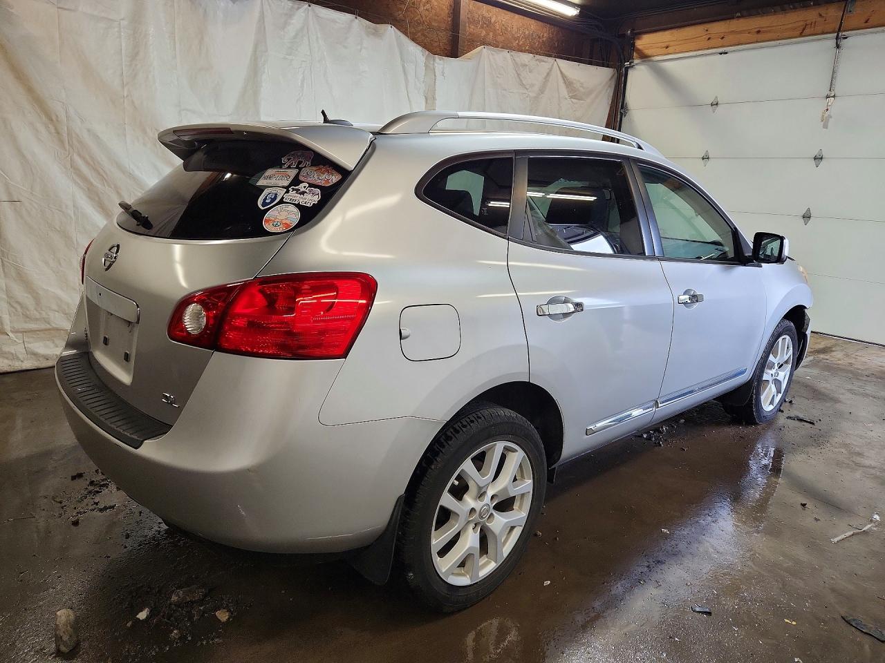 2013 Nissan Rogue S Silver vin: JN8AS5MTXDW509617