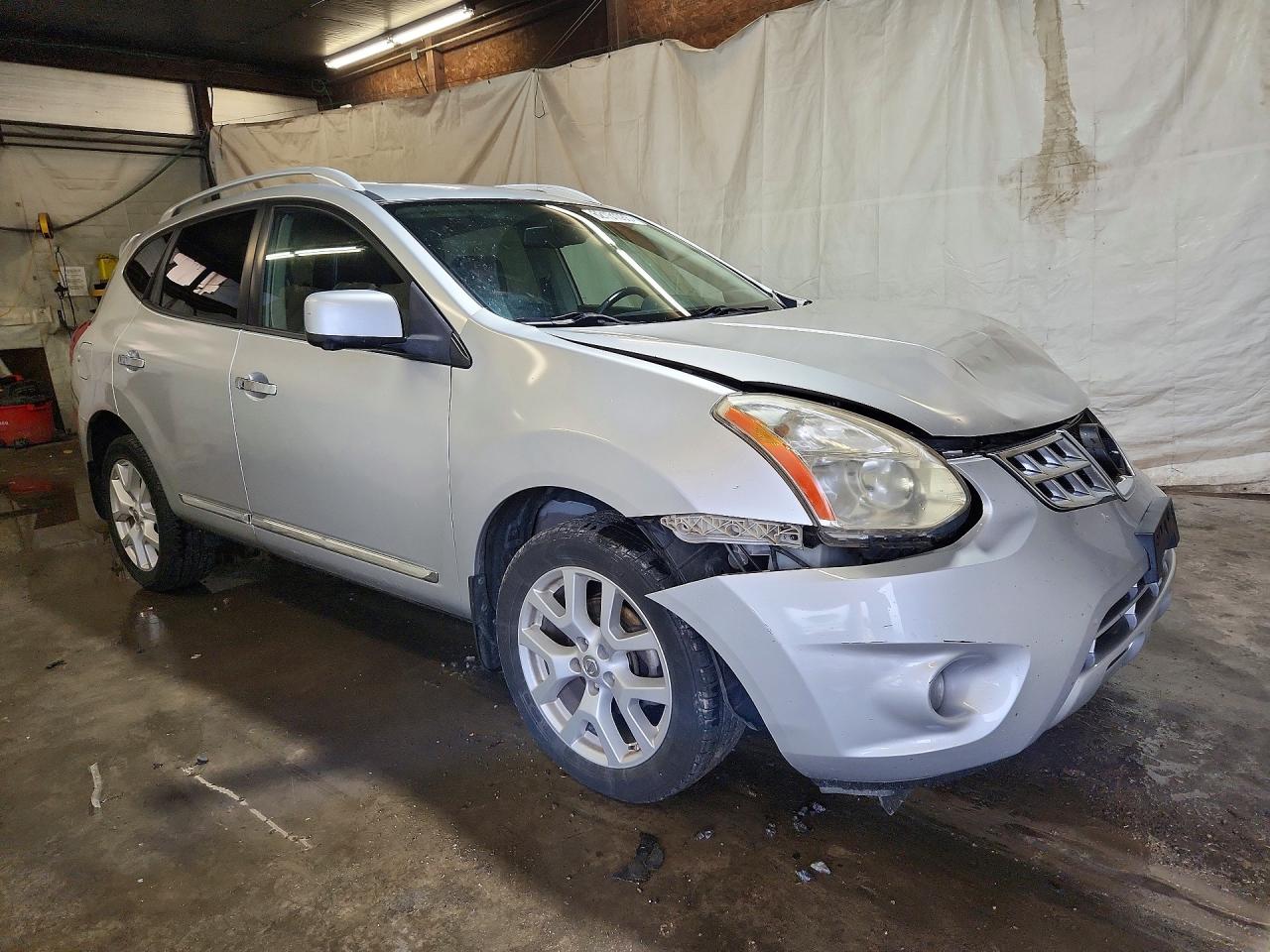 2013 Nissan Rogue S Silver vin: JN8AS5MTXDW509617