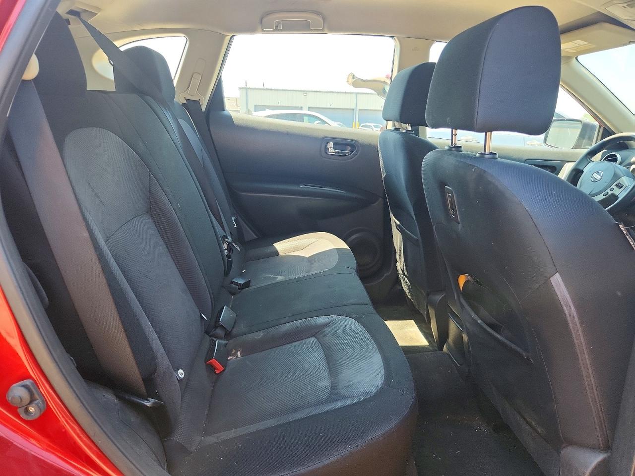 2013 Nissan Rogue S/sv Red vin: JN8AS5MTXDW513182