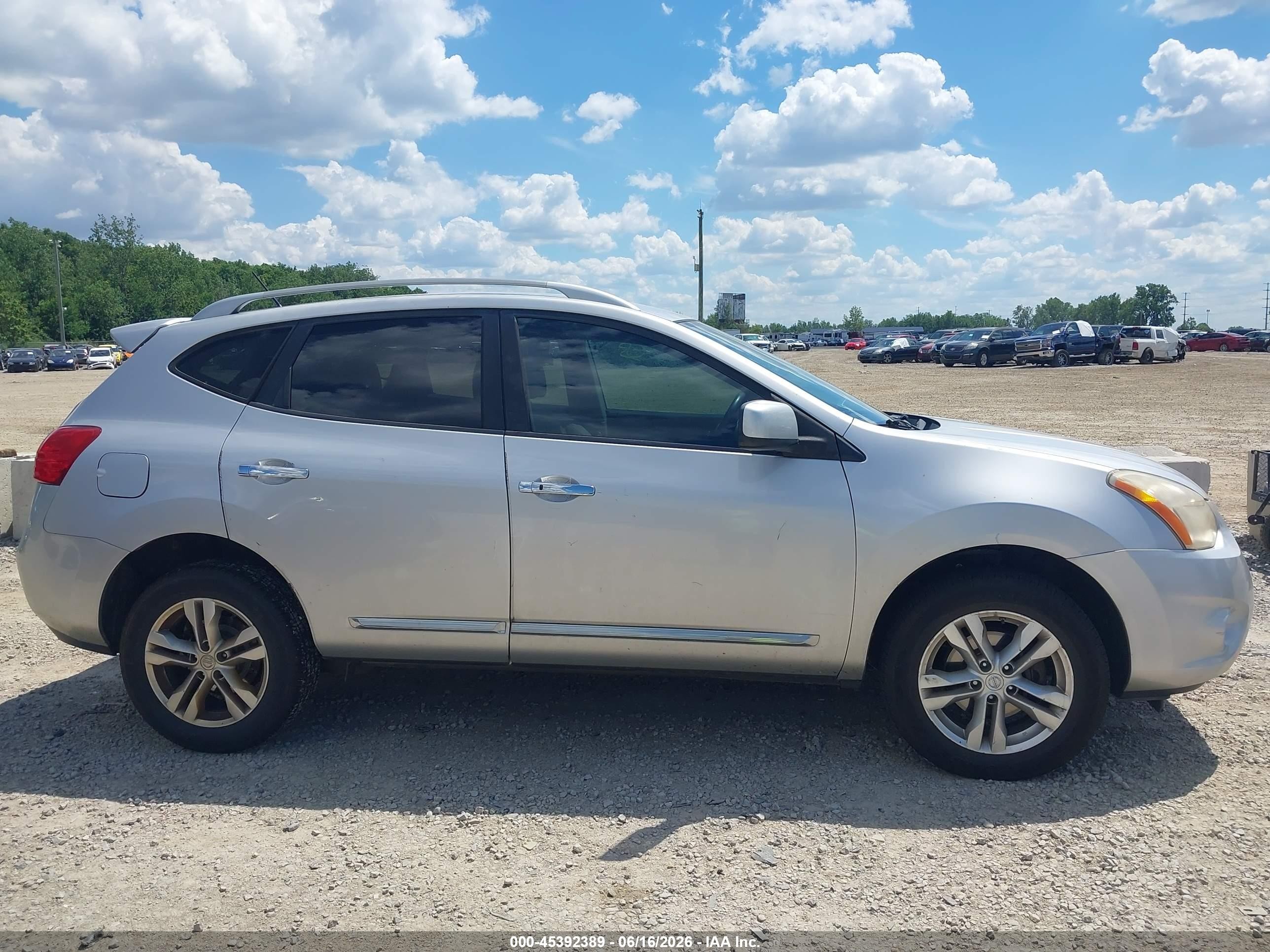 2013 Nissan Rogue Sv Silver vin: JN8AS5MTXDW520505