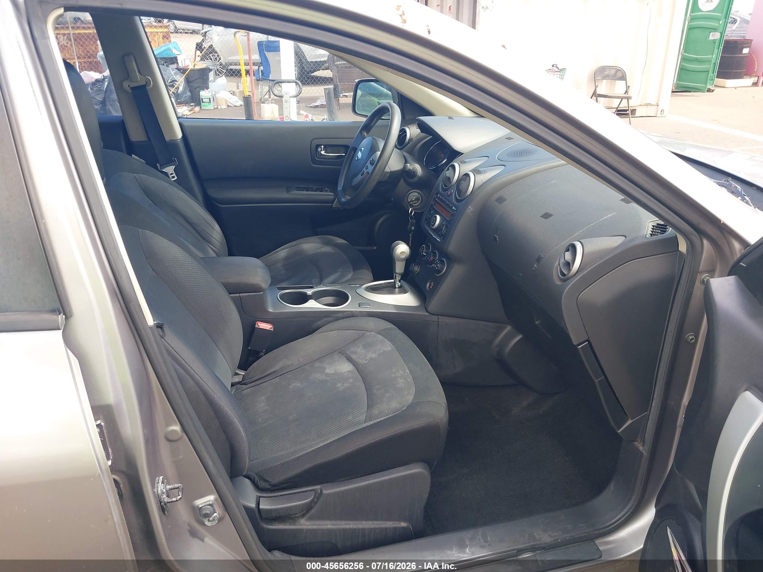 2013 Nissan Rogue S Silver vin: JN8AS5MTXDW522433