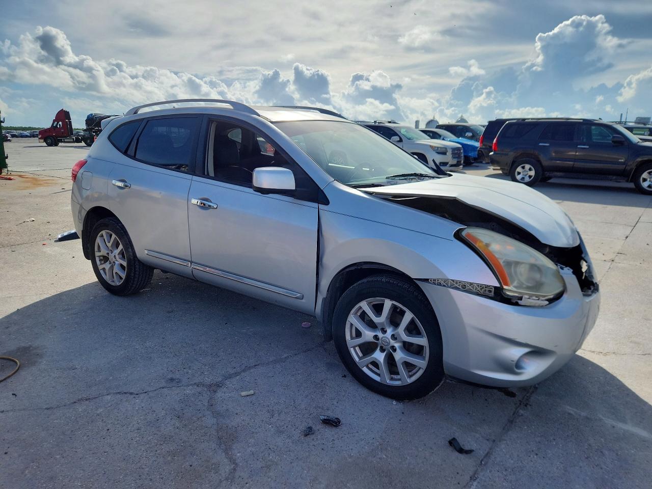 2013 Nissan Rogue S Silver vin: JN8AS5MTXDW532007