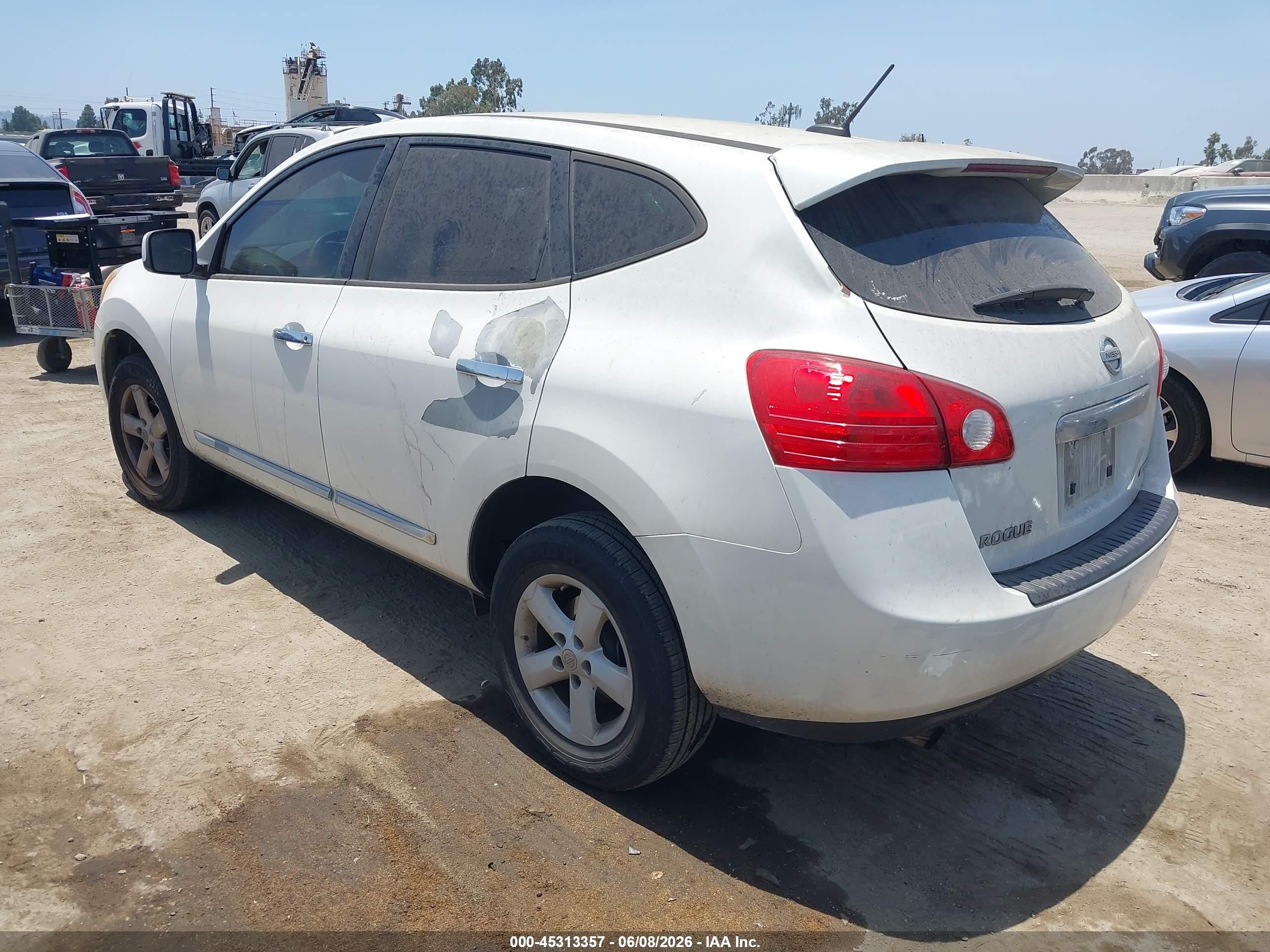 2013 Nissan Rogue S Белый vin: JN8AS5MTXDW537532