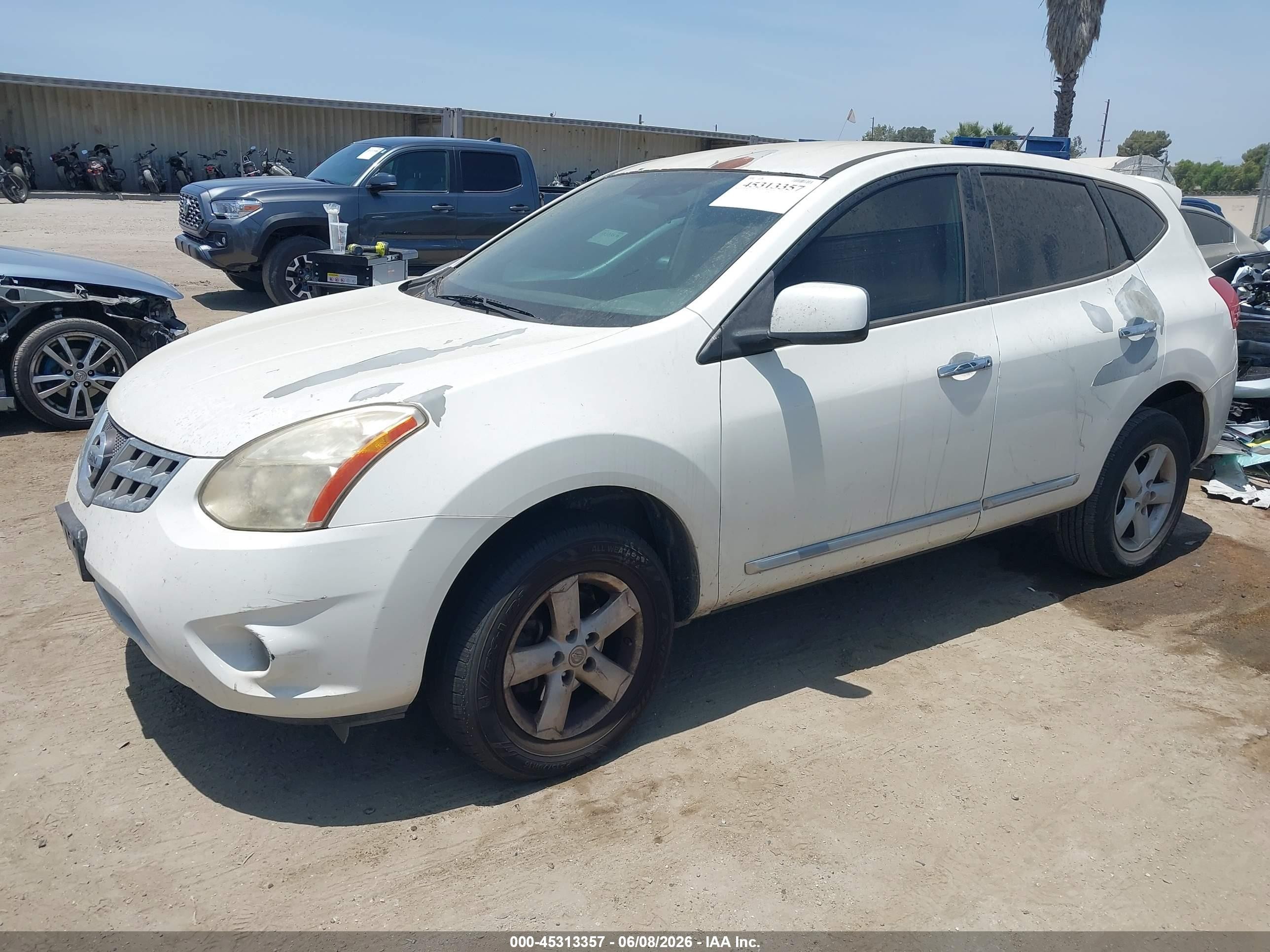 2013 Nissan Rogue S Белый vin: JN8AS5MTXDW537532