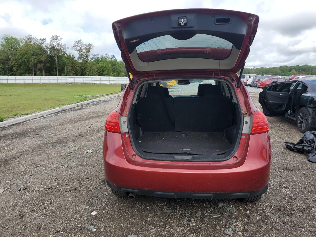 2013 Nissan Rogue S Burgundy vin: JN8AS5MTXDW543637 Damage: Rear Bumper, Heavy Scratch, 5 To 6 Inches