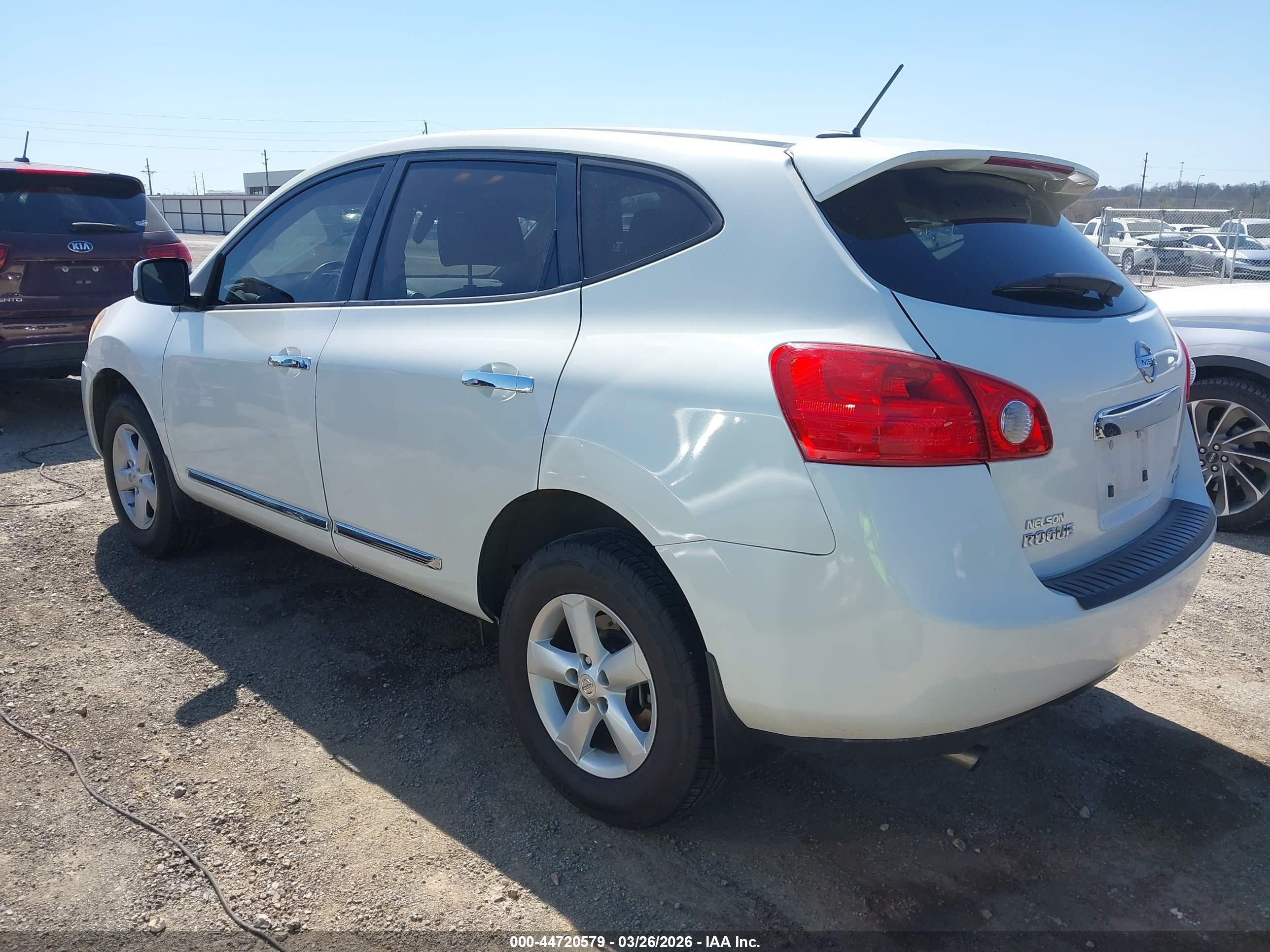 2013 Nissan Rogue S White vin: JN8AS5MTXDW551737