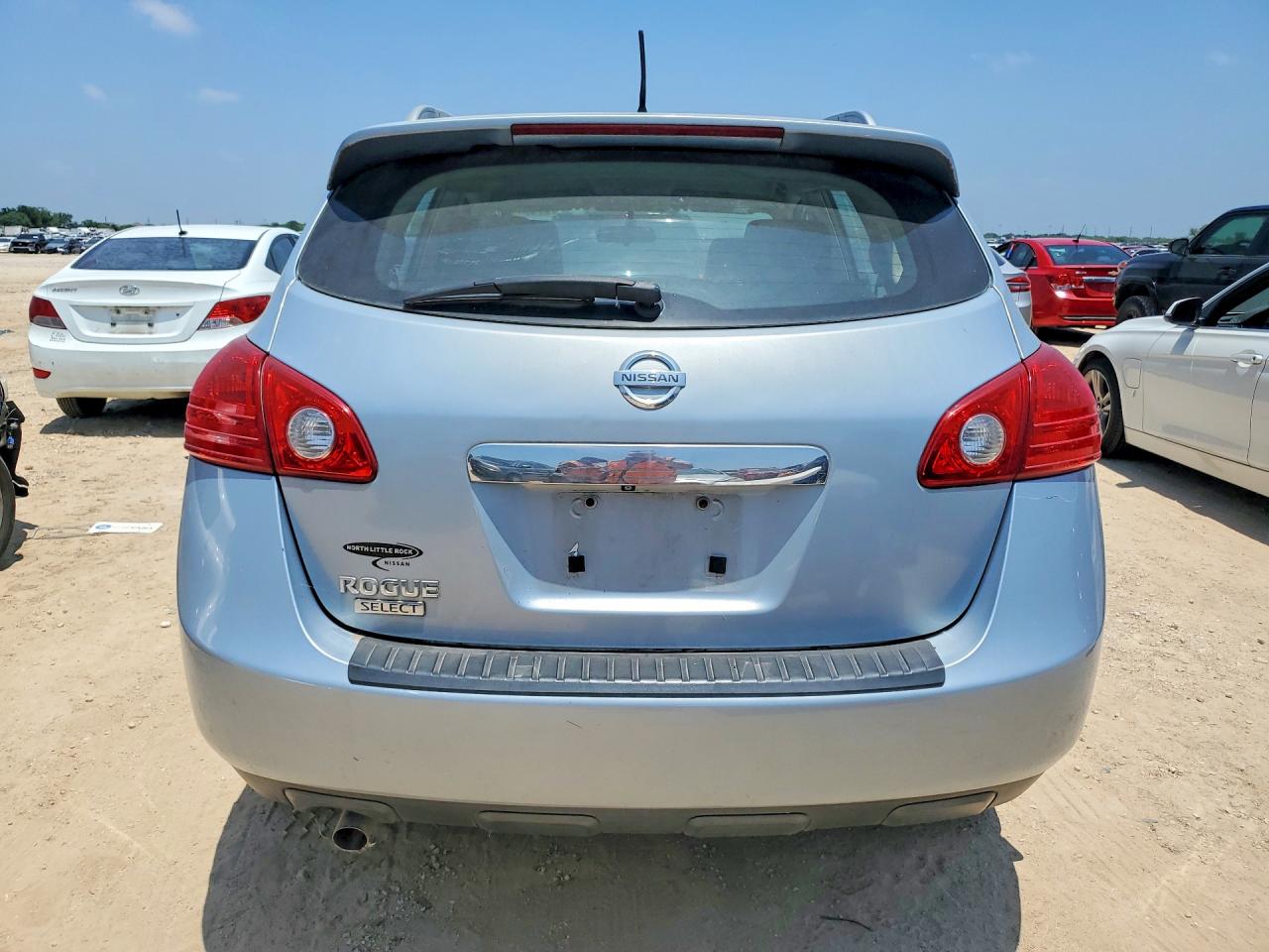 2014 Nissan Rogue Select S Silver vin: JN8AS5MTXEW103581