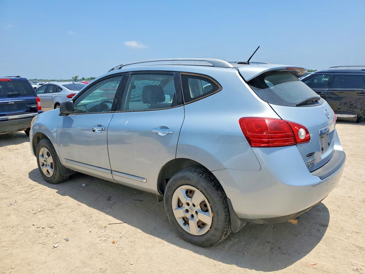2014 Nissan Rogue Select S Silver vin: JN8AS5MTXEW103581