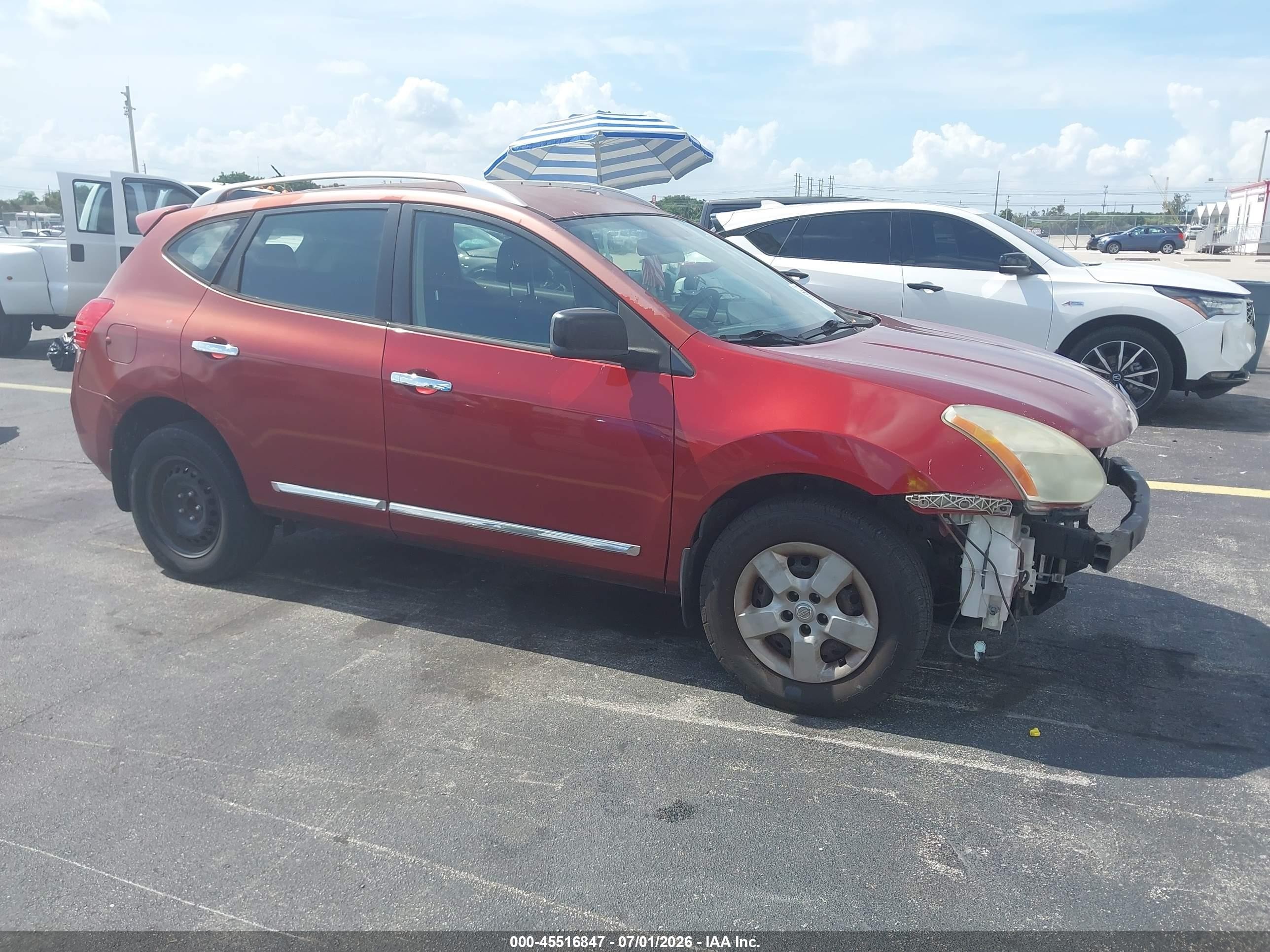 2014 Nissan Rogue Select S Красный vin: JN8AS5MTXEW619391