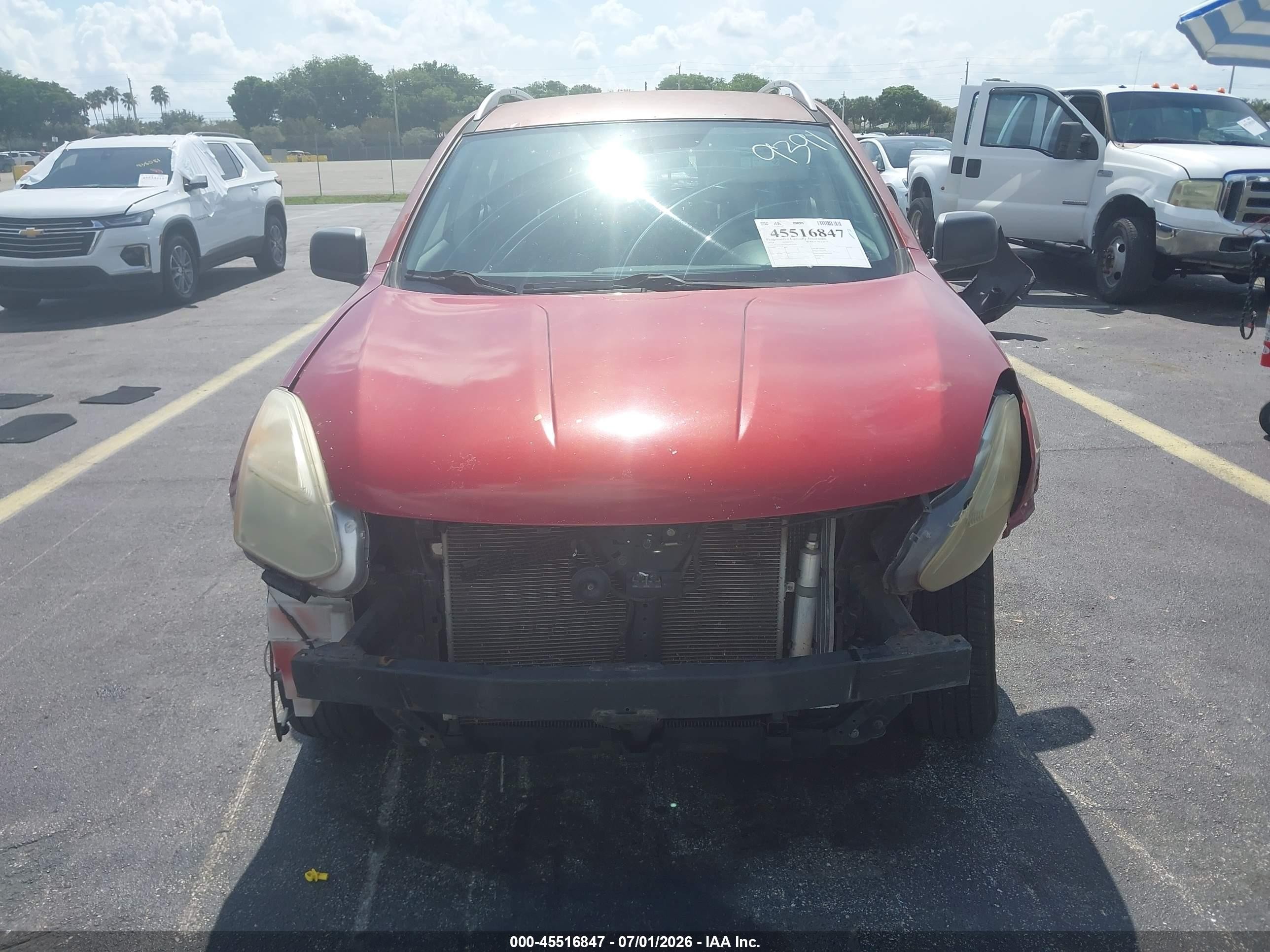 2014 Nissan Rogue Select S Red vin: JN8AS5MTXEW619391