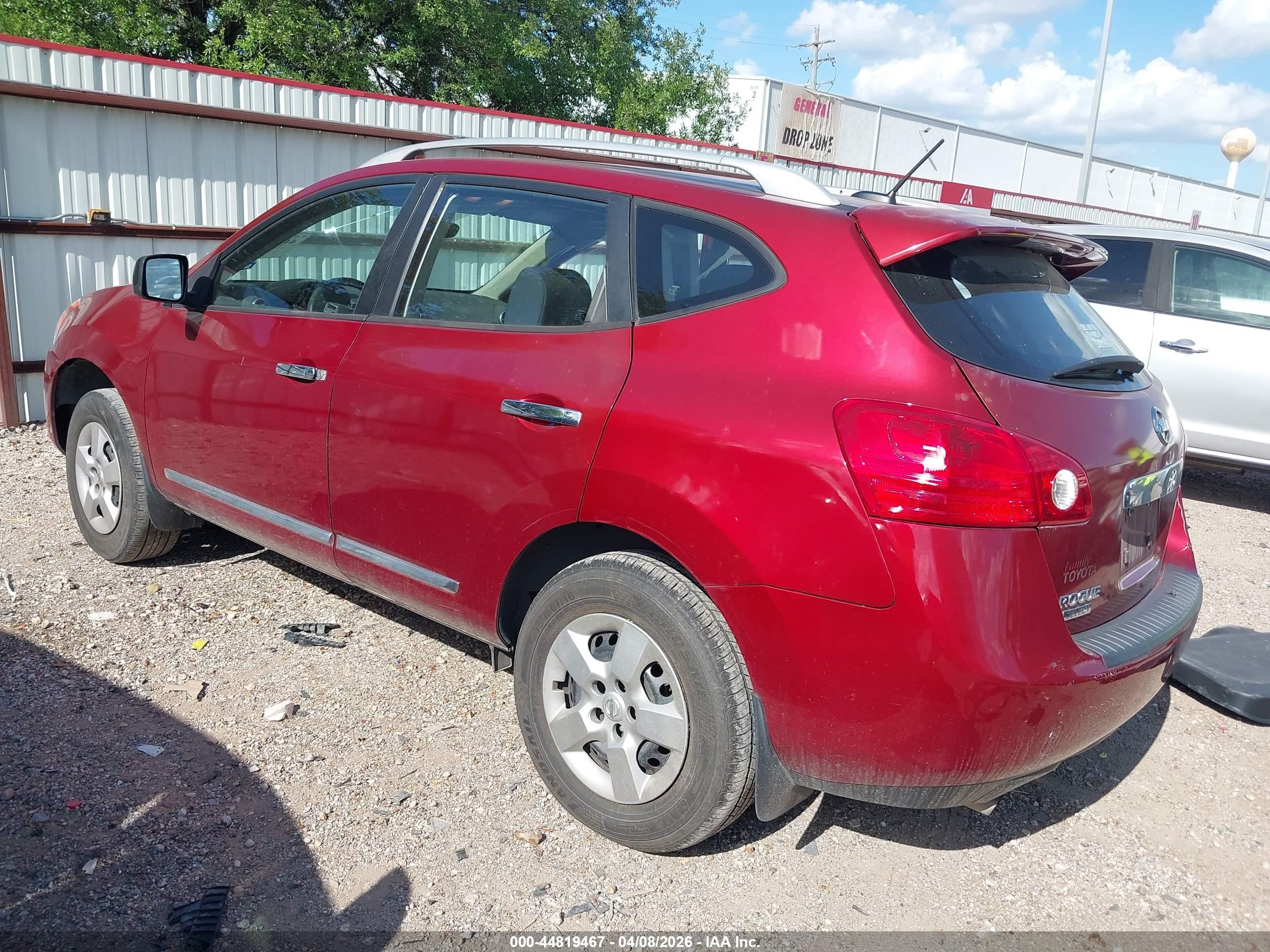 2014 Nissan Rogue Select S Red vin: JN8AS5MTXEW621285