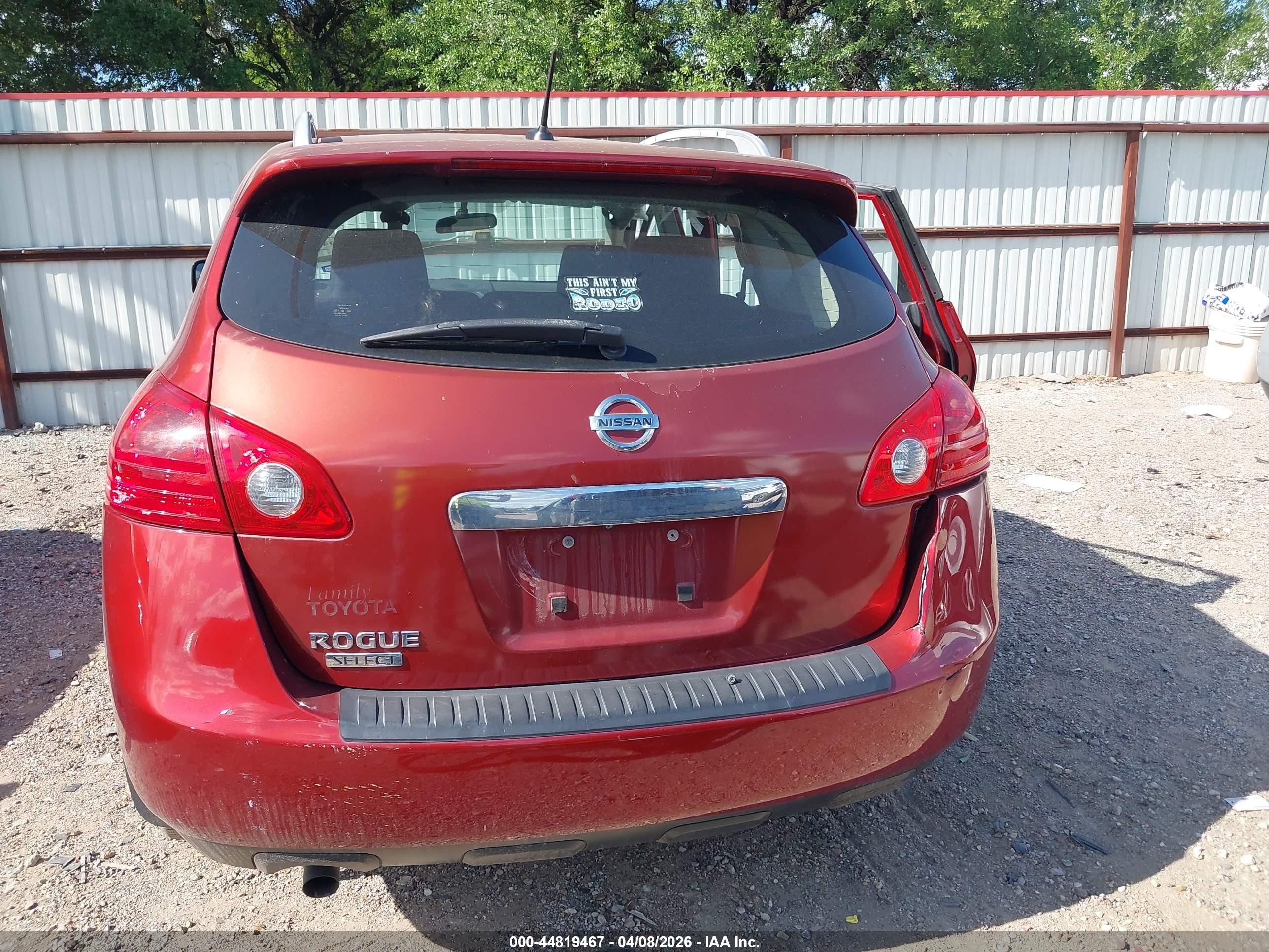2014 Nissan Rogue Select S Red vin: JN8AS5MTXEW621285