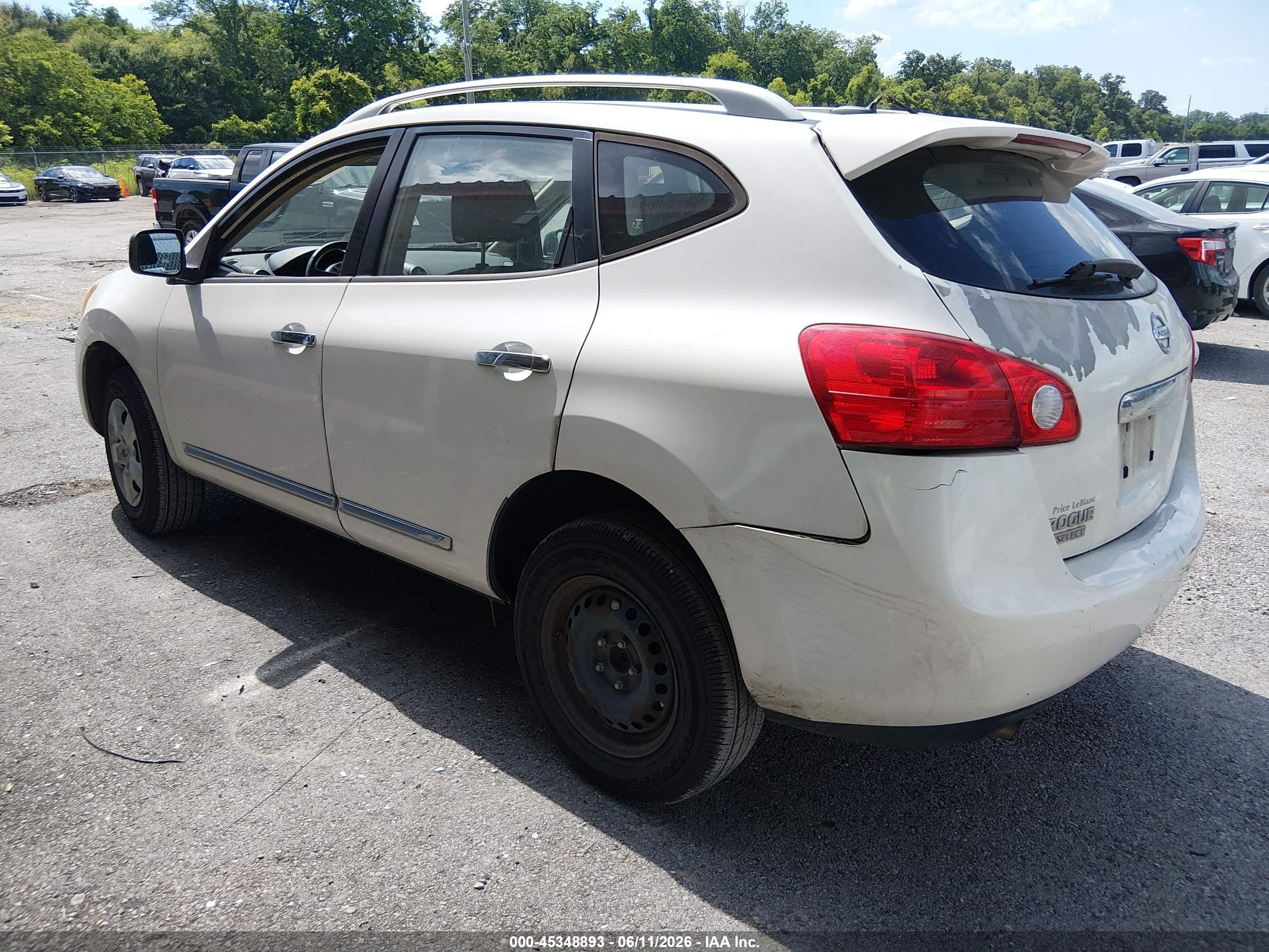 2015 Nissan Rogue Select S White vin: JN8AS5MTXFW151017