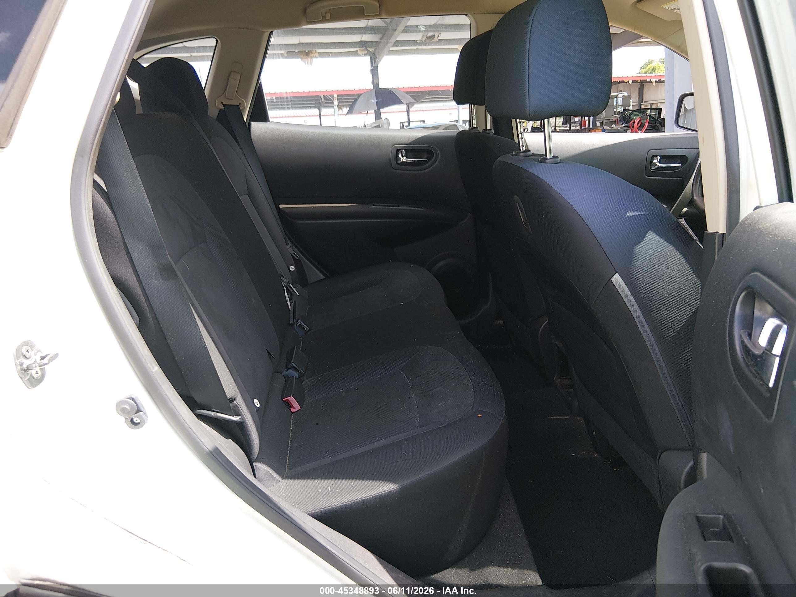 2015 Nissan Rogue Select S White vin: JN8AS5MTXFW151017