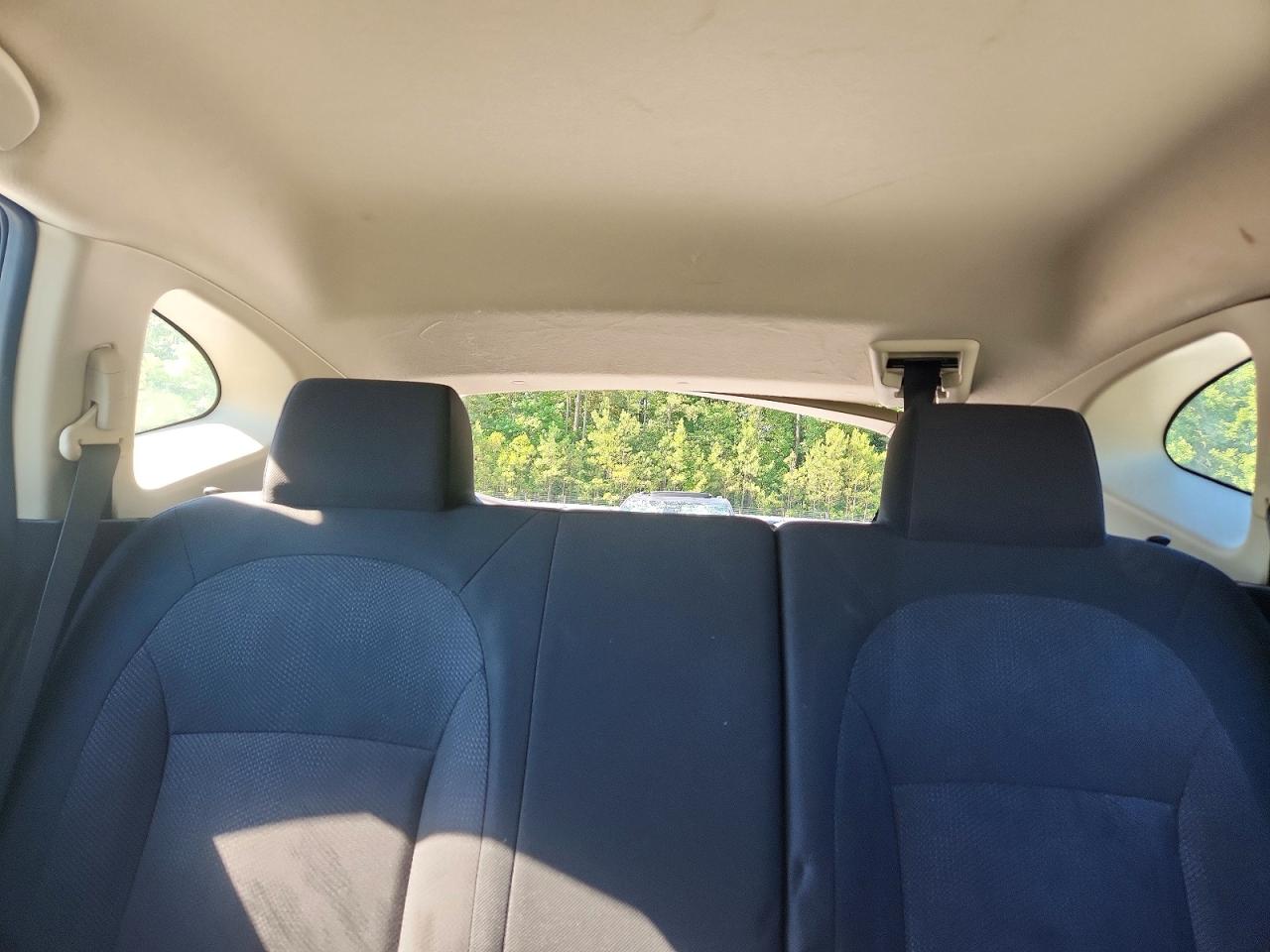 2015 Nissan Rogue Silver vin: JN8AS5MTXFW162583