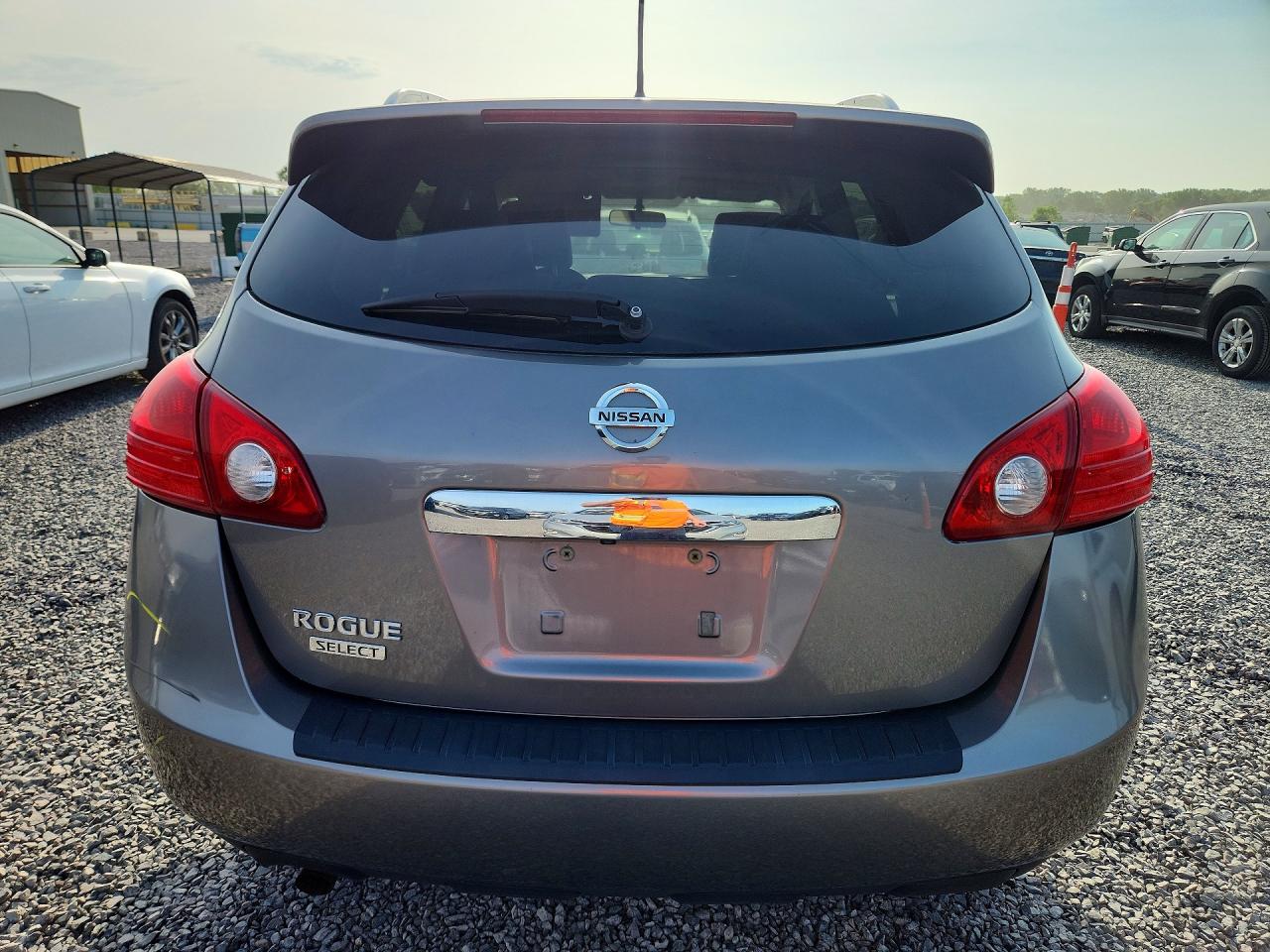 2015 Nissan Rogue Select S Tan vin: JN8AS5MTXFW650464