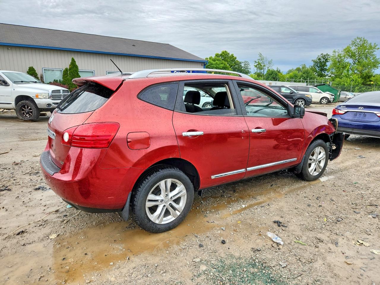 2015 Nissan Rogue Select S Коричневый vin: JN8AS5MTXFW653798