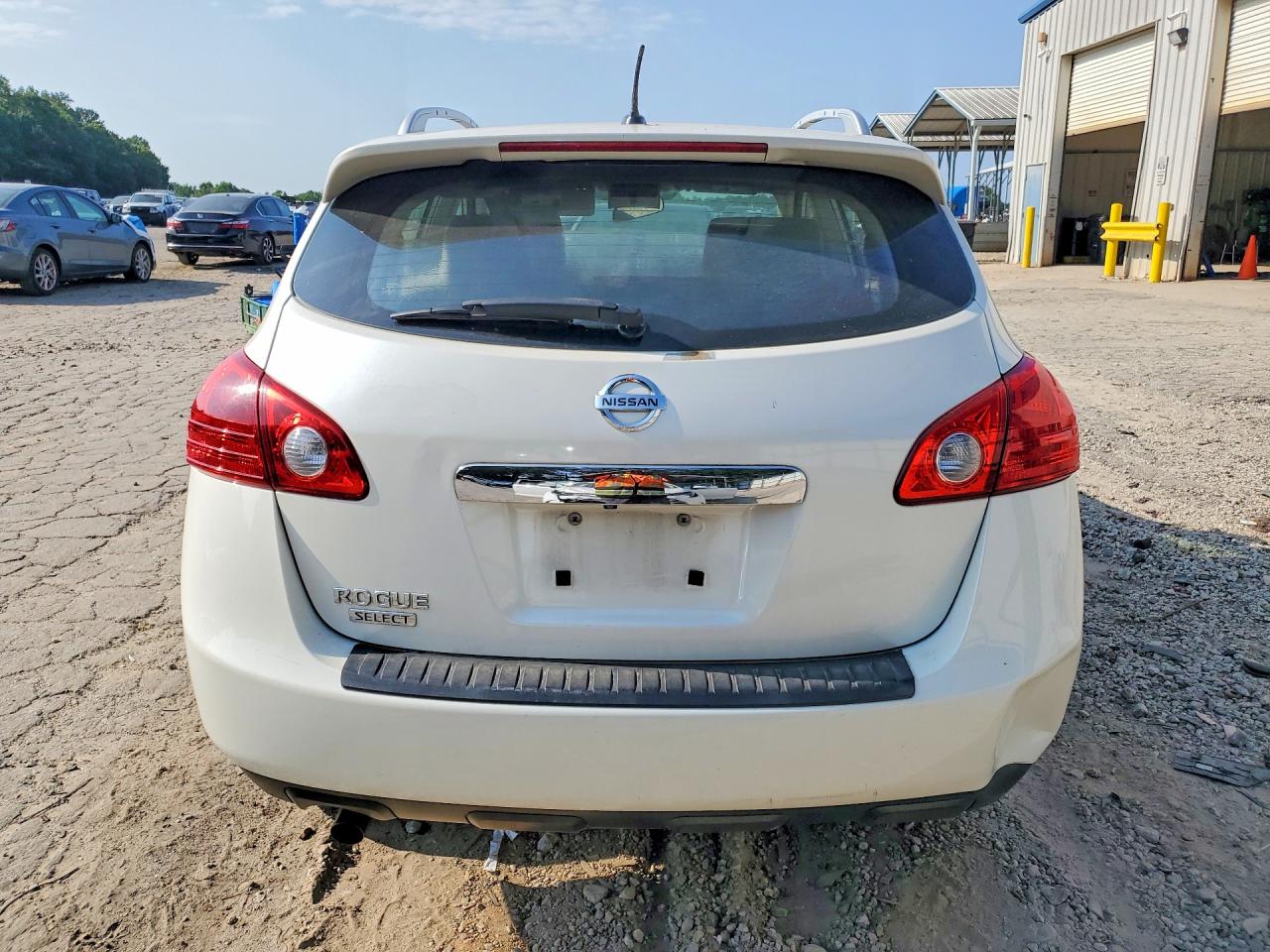2015 Nissan Rogue Select S White vin: JN8AS5MTXFW663571