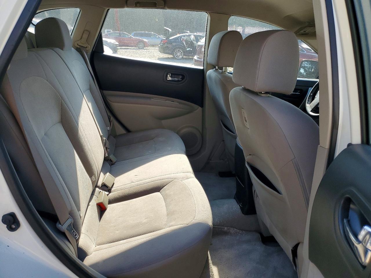 2015 Nissan Rogue Select S White vin: JN8AS5MTXFW663571