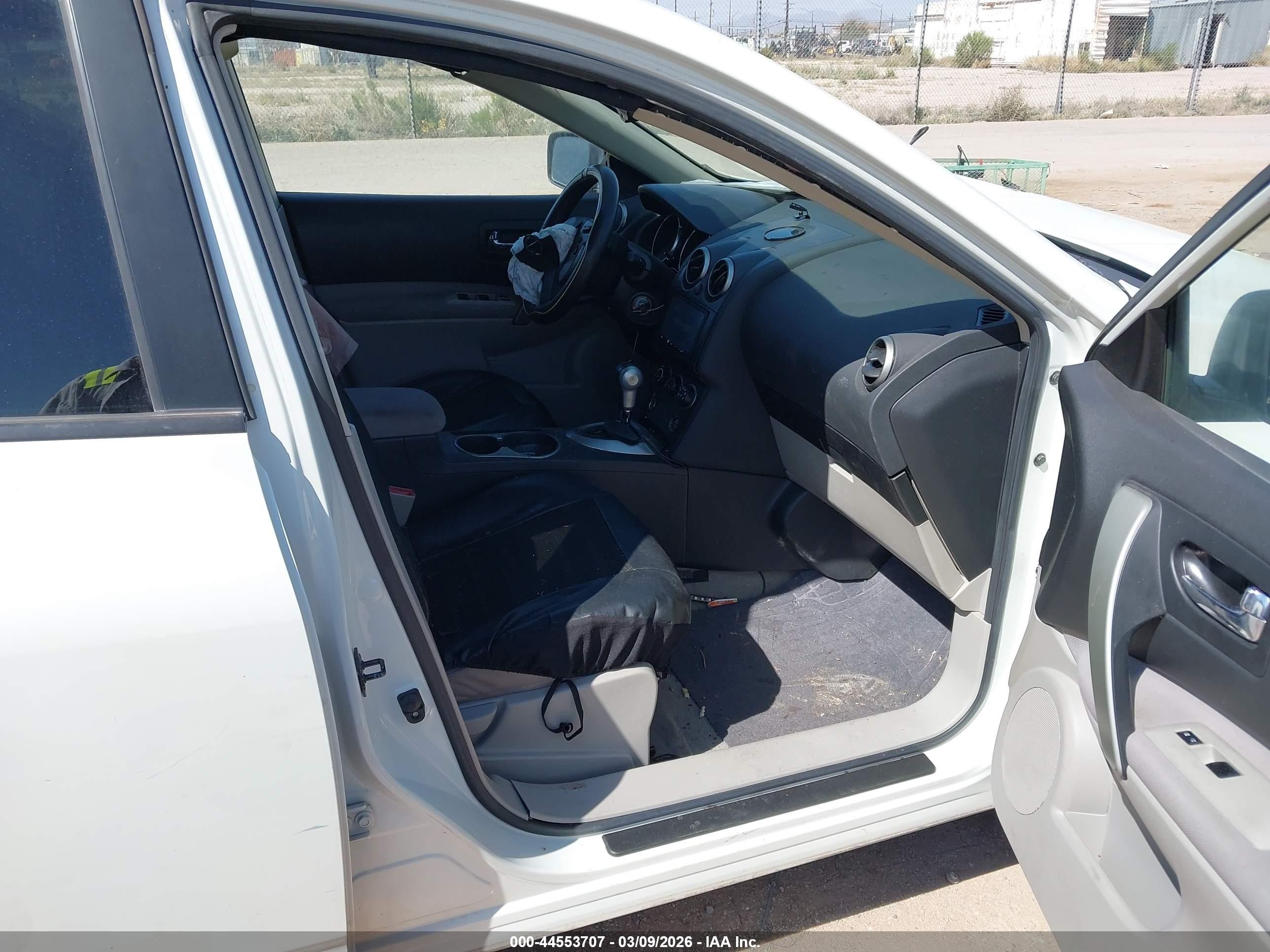 2010 Nissan Rogue S White vin: JN8AS5MV0AW143891