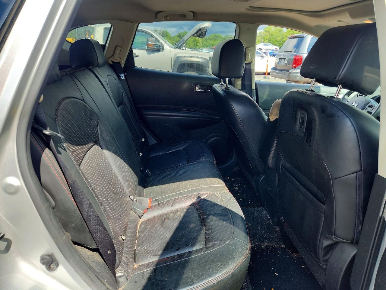 2010 Nissan Rogue S Silver vin: JN8AS5MV0AW604152