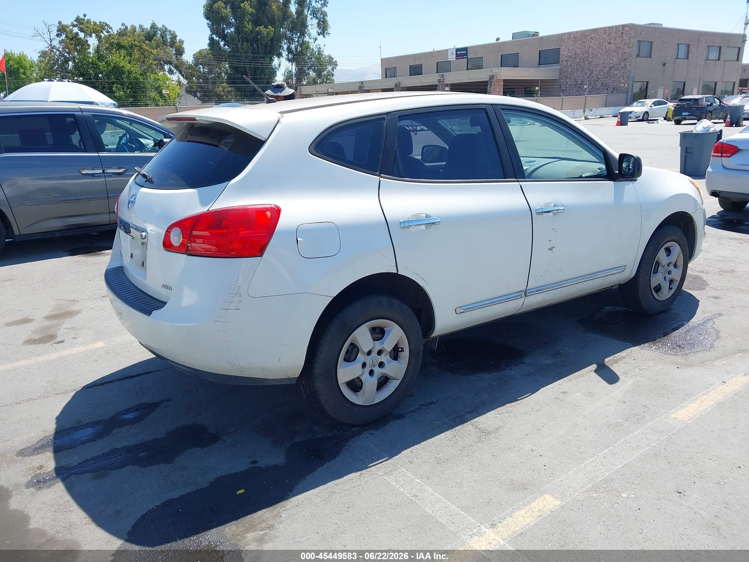 2011 Nissan Rogue S White vin: JN8AS5MV0BW253180