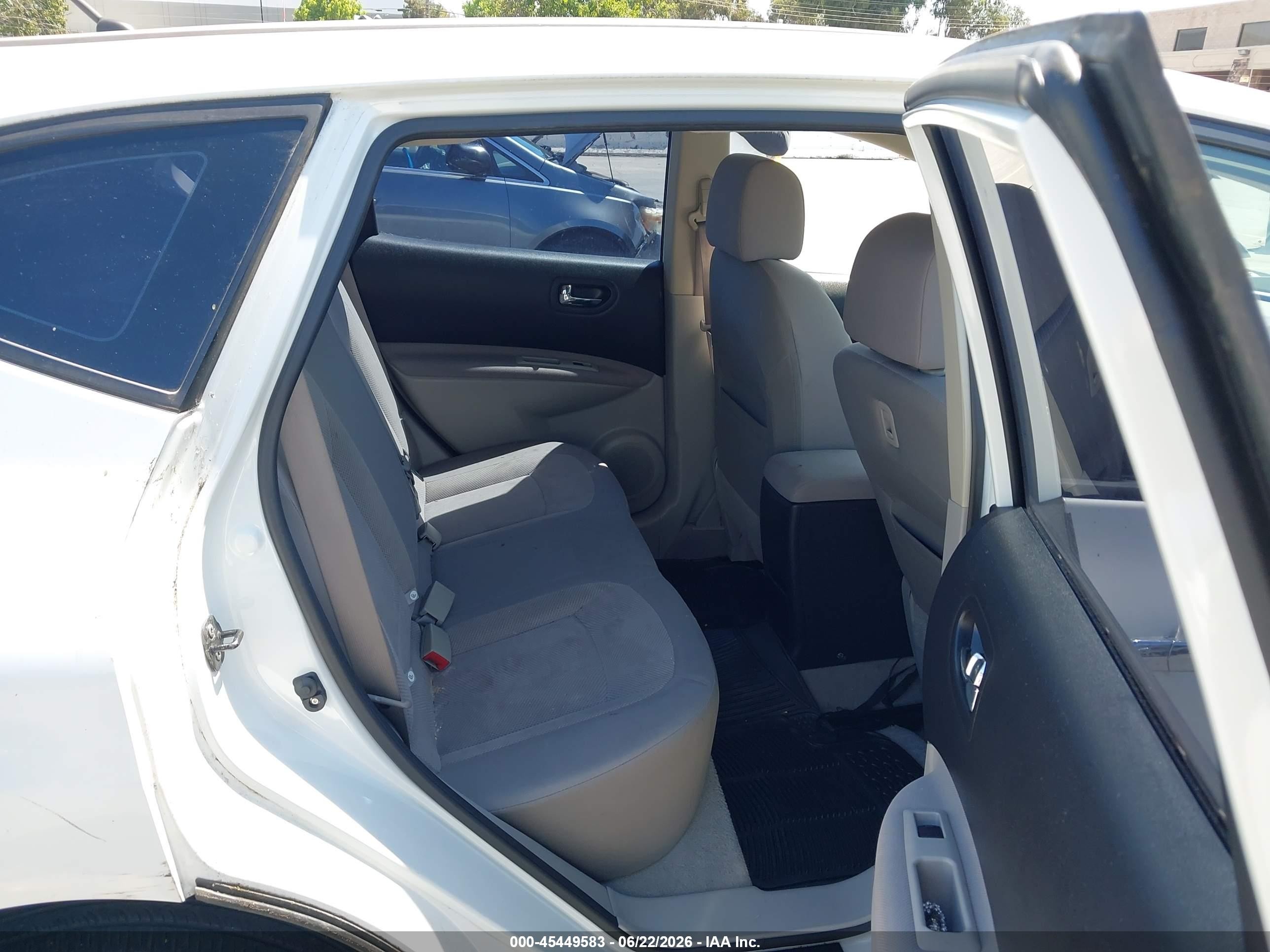 2011 Nissan Rogue S White vin: JN8AS5MV0BW253180