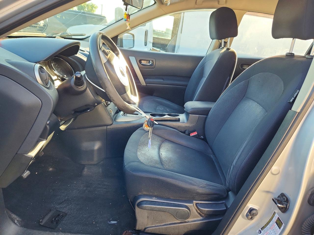 2011 Nissan Rogue S Серебряный vin: JN8AS5MV0BW261456