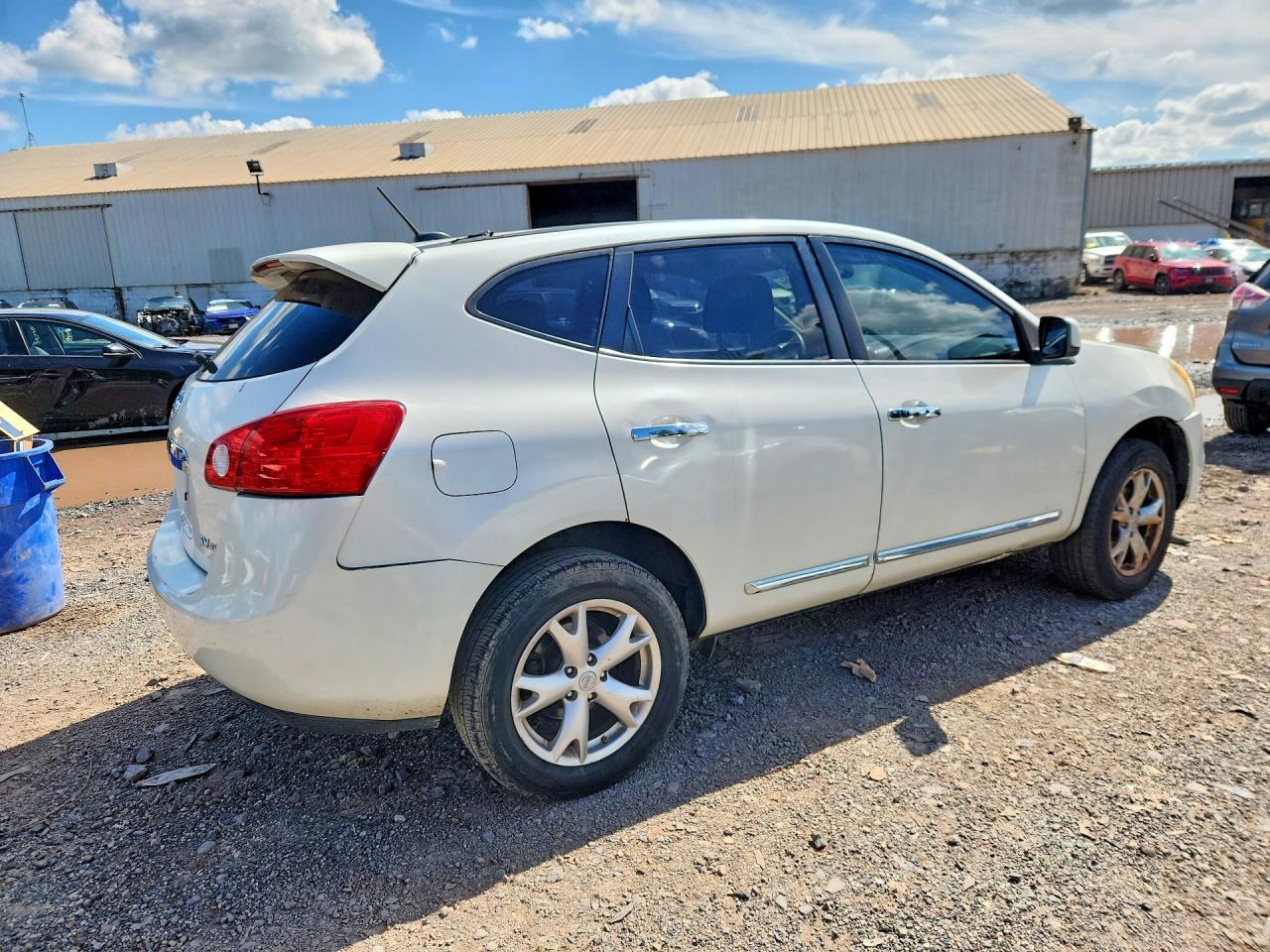2011 Nissan Rogue S White vin: JN8AS5MV0BW297700