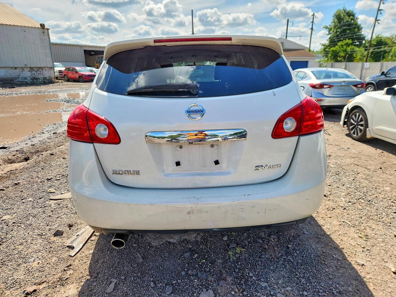 2011 Nissan Rogue S White vin: JN8AS5MV0BW297700