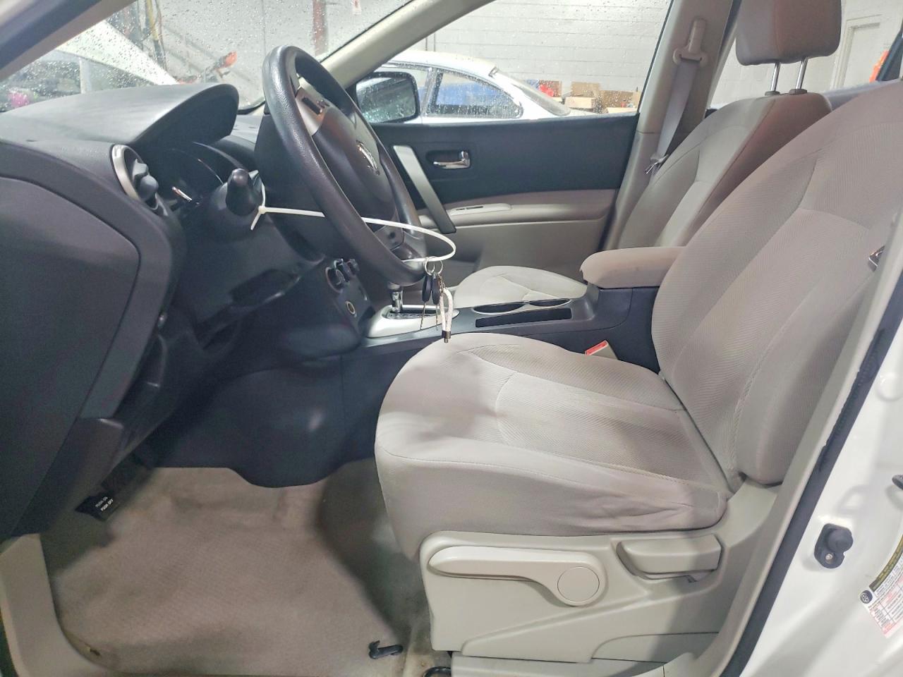 2011 Nissan Rogue S/sv/krom White vin: JN8AS5MV0BW300417