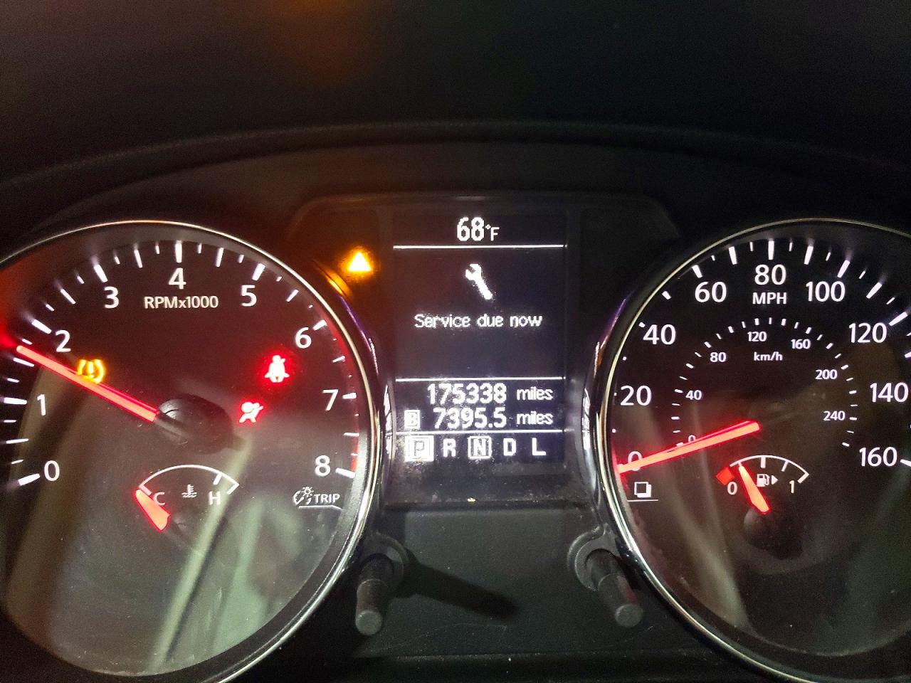 2011 Nissan Rogue S/sv/krom White vin: JN8AS5MV0BW300417
