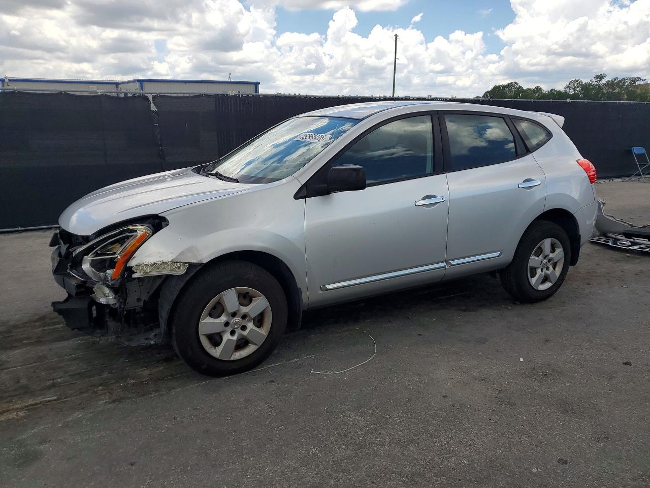 2011 Nissan Rogue S Silver vin: JN8AS5MV0BW306752