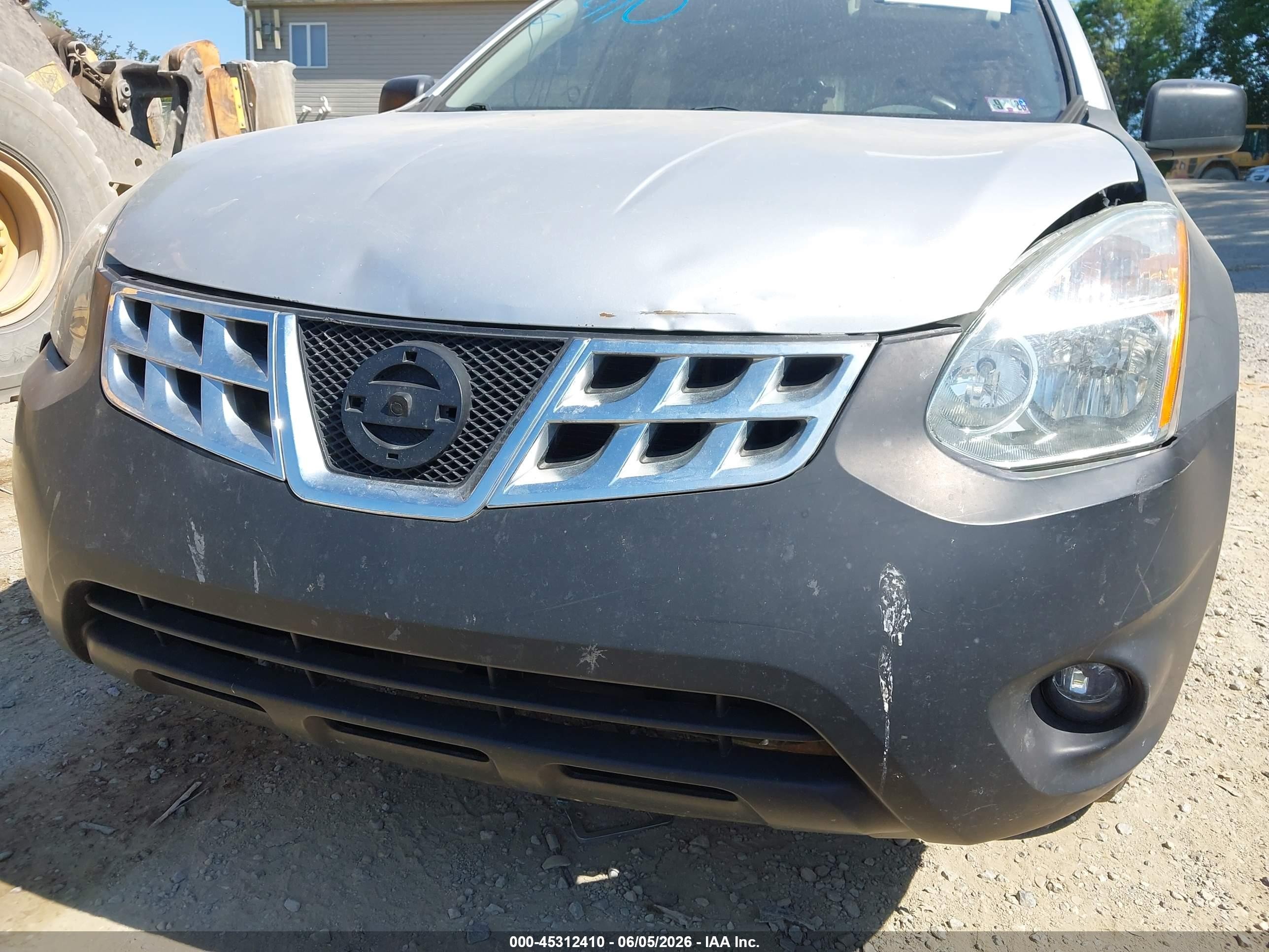 2011 Nissan Rogue S Silver vin: JN8AS5MV0BW667995